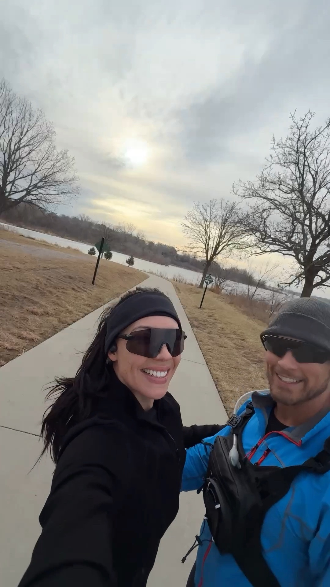 8 miles in! Today was a cold one. I barely made it. Sharing my cold gear from today! 
Lululemon cold gear headband 
Amazon active glasses 
Amazon active jacket
Walmart pullover
Athleta leggings 
Adidas sneakers 


#LTKmorningroutine #LTKdayinmylife #LTKfitnessgoals