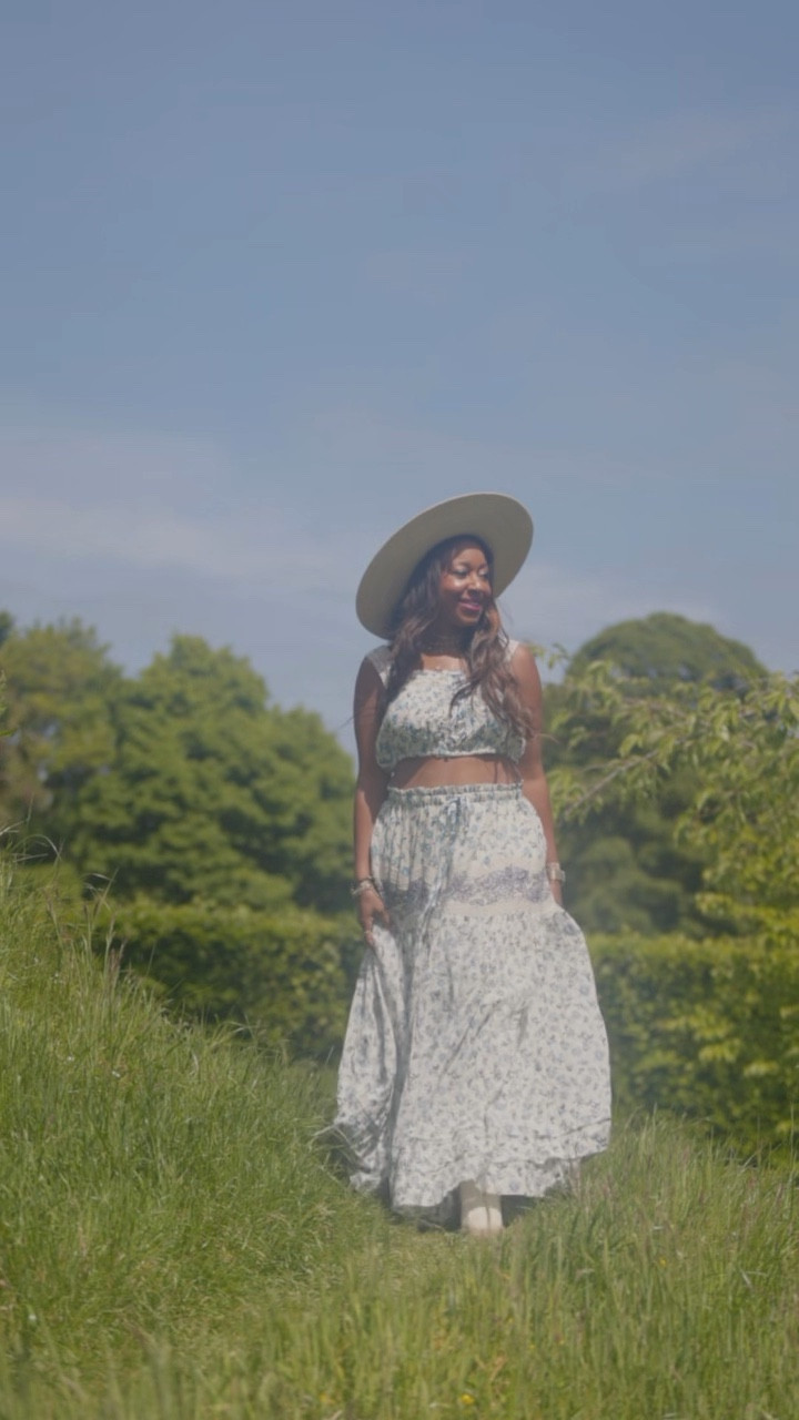 Walking the fields of Ireland in this two-set.

Size - Medium 5”3
#ootd #ladolcevita #twopiece

#LTKFind #LTKtravel #LTKstyletip