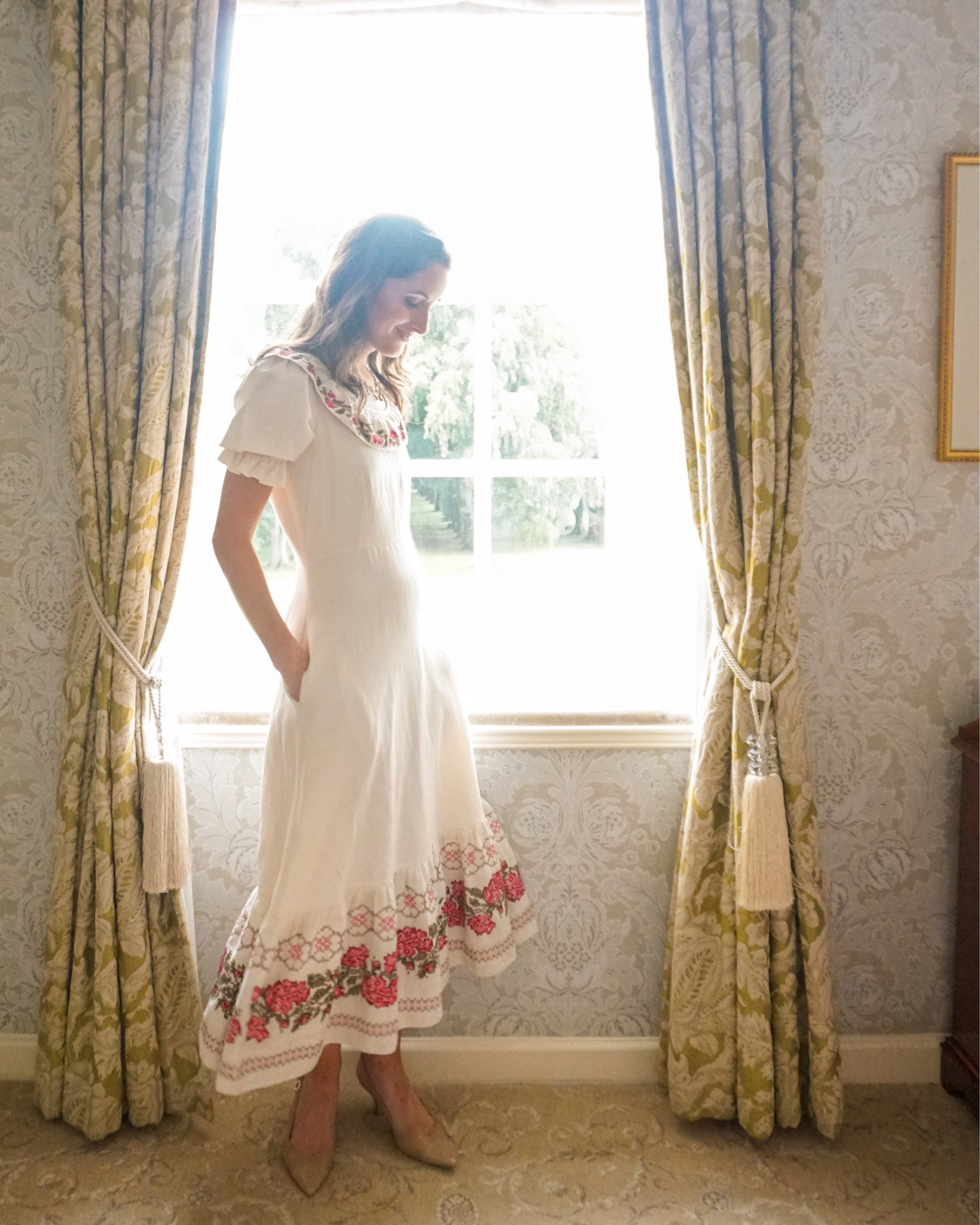 I love floral dresses in the late summer, especially easy linen ones like this with the puff sleeves. This dress is by Beulah London, I have found some similar styles here for you too 🌹

#LTKeurope #LTKFind #LTKunder50