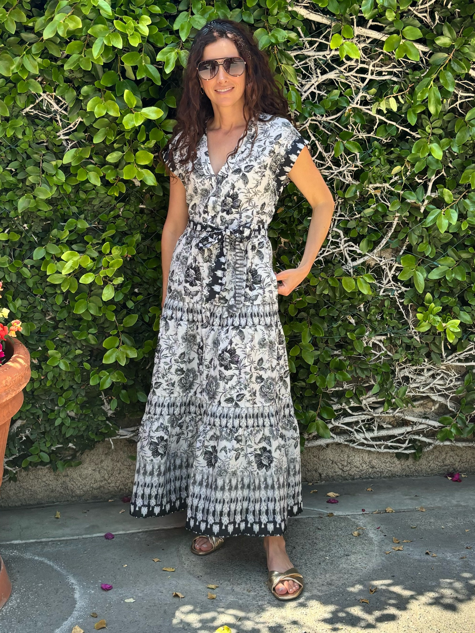 This black and white dress is so cute for spring and summer and easy to wear! I love it with the gold sandals for a pop of color. The sandals are comfy and cute so good for walking around too!!

#LTKsalealert #LTKshoecrush #LTKfindsunder100