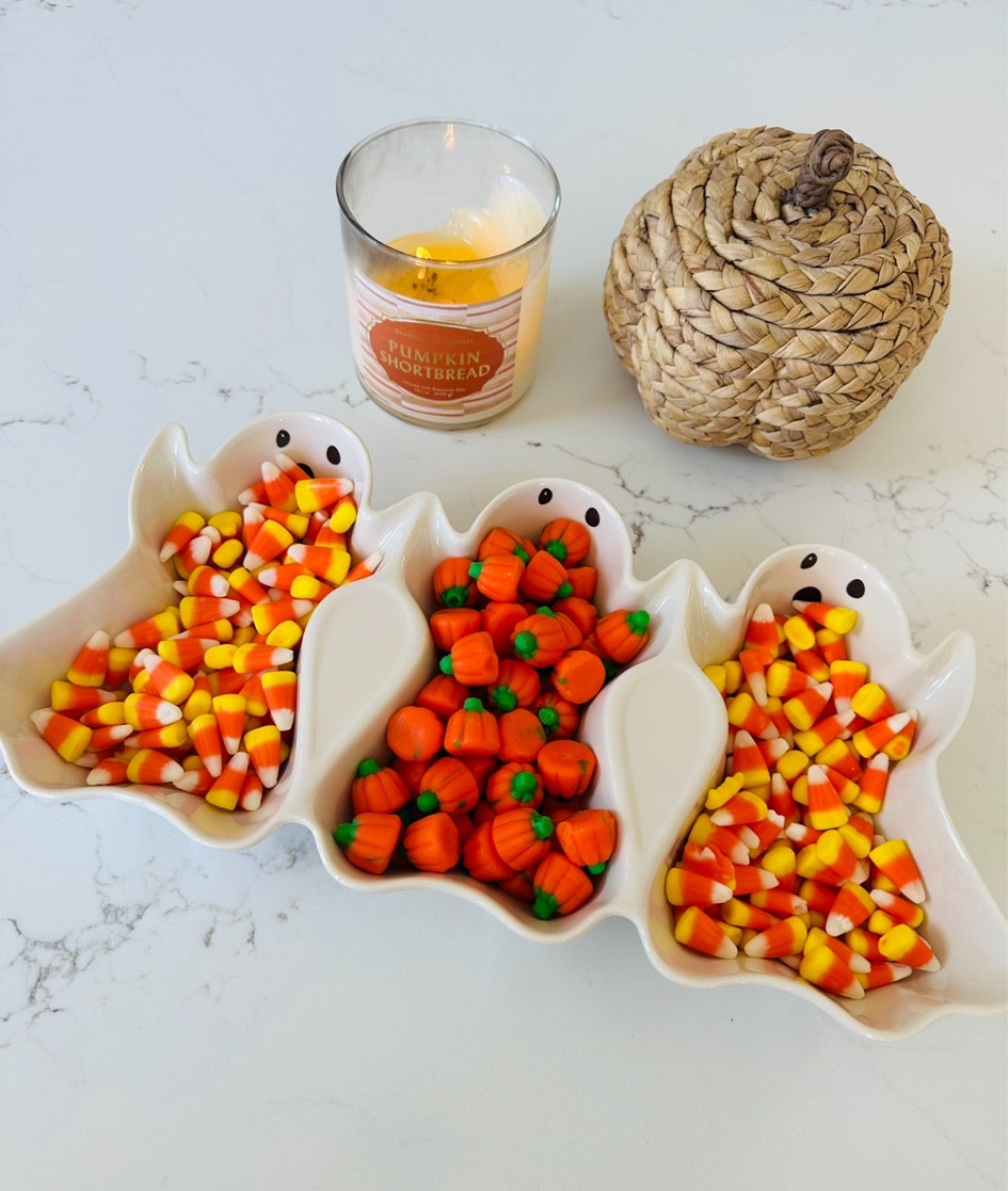 Halloween decor 

#LTKSeasonal #LTKsalealert #LTKunder50