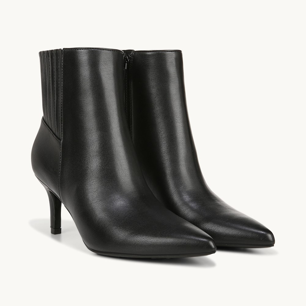Sienna Ankle Bootie | LIfeStride