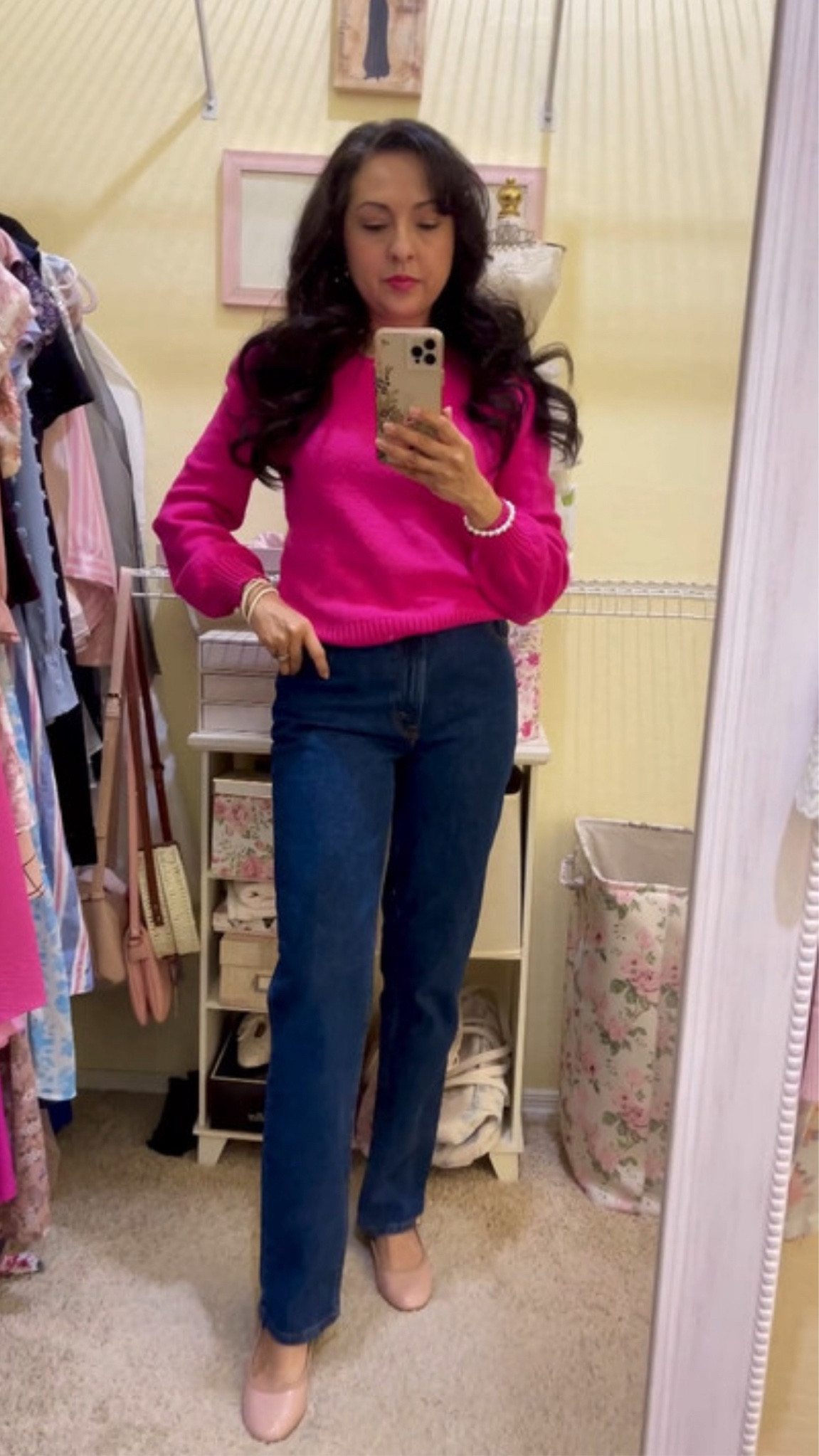 New Abercrombie Jeans arrived! Loving this classic straight pair! Hurry sizes are selling out! 



#LTKGiftGuide #LTKSaleAlert #LTKStyleTip