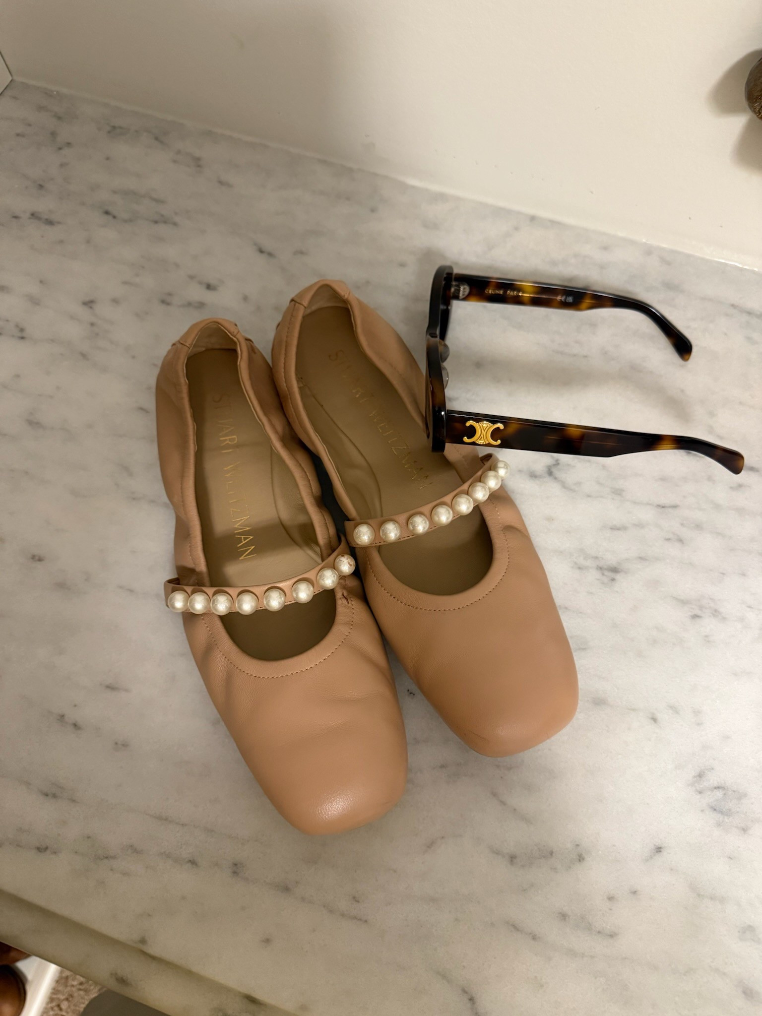 Favorite flats and sunnies! These ballet flats go with almost everything and they are so comfortable walking around, especially pregnant. 

#LTKShoeCrush #LTKSeasonal #LTKSummerEdit