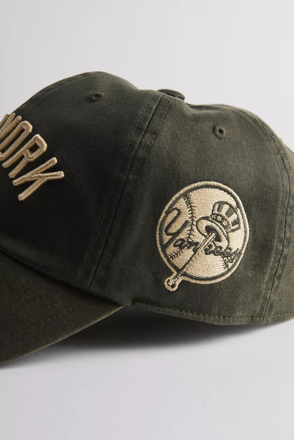 Mitchell & Ness MLB New York Yankees Faux Leather Dad Hat | Urban Outfitters (US and RoW)