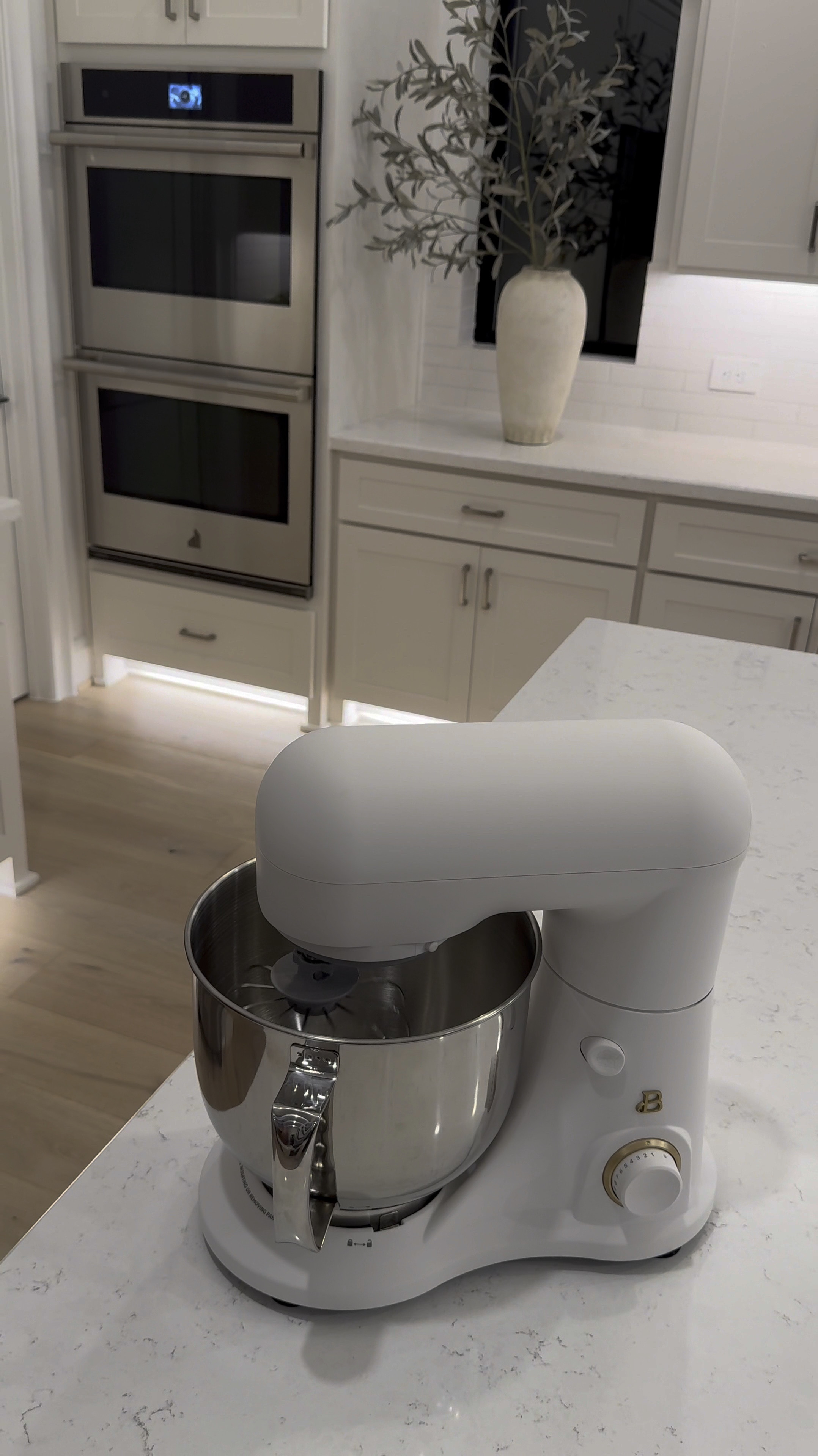 Not only are these @Walmart finds functional, they are incredibly STUNNING 😍..… I LOVE the Beautiful Brand products’ esthetic 🤌🏽…. And all these come in 6 gorgeous colors !… and I want them all! 😩😅

Shop all these five below! 🫶🏽

#LTKVideo 

#LTKHome #LTKSaleAlert