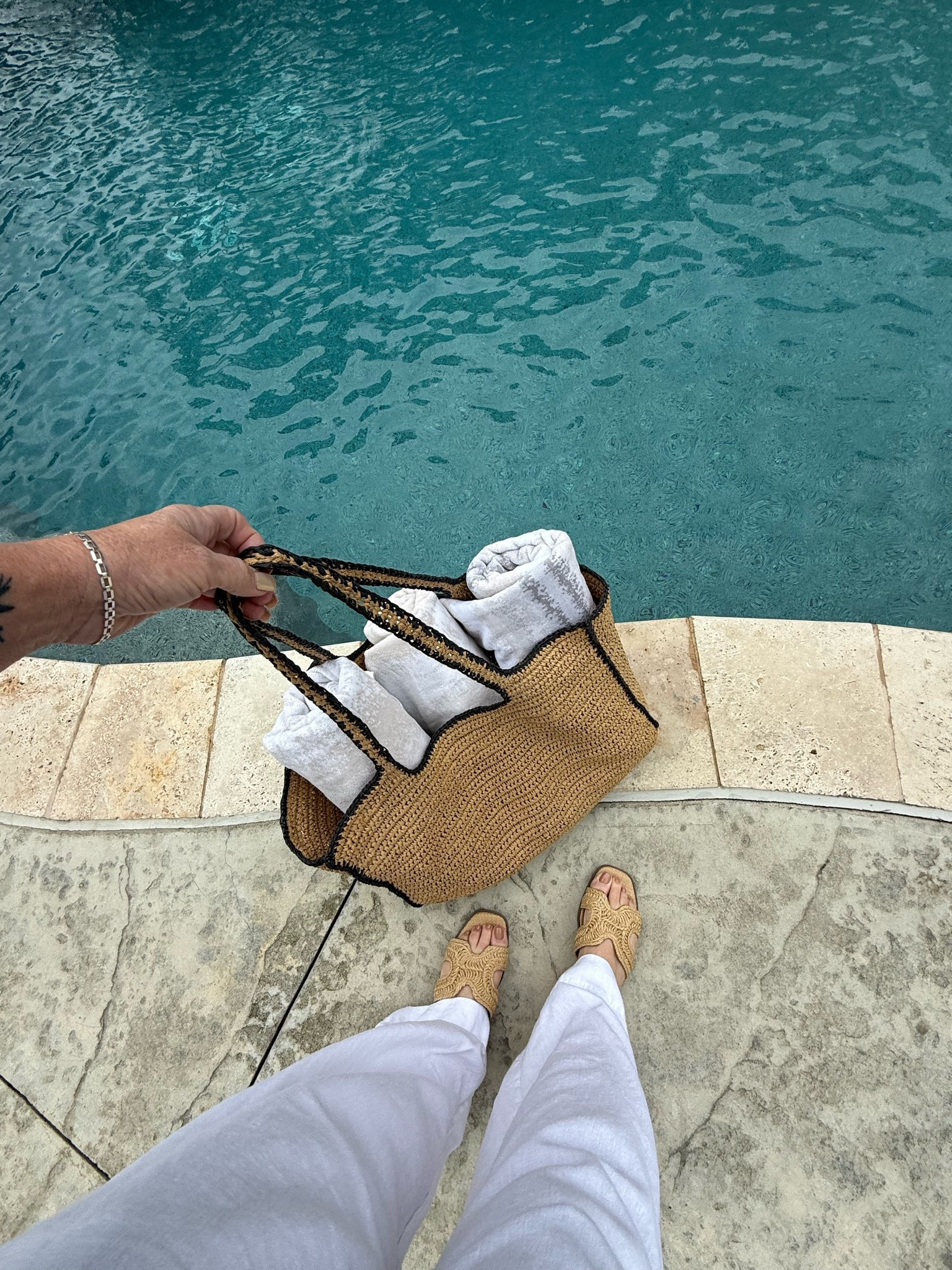 30% off Target’s Summer Bags & Sandals
@Target 
Summer Finds, Raffia Sandals, Pool Bag
LTKOver50, Momover50

#LTKSaleAlert #LTKSwim #LTKmomlife