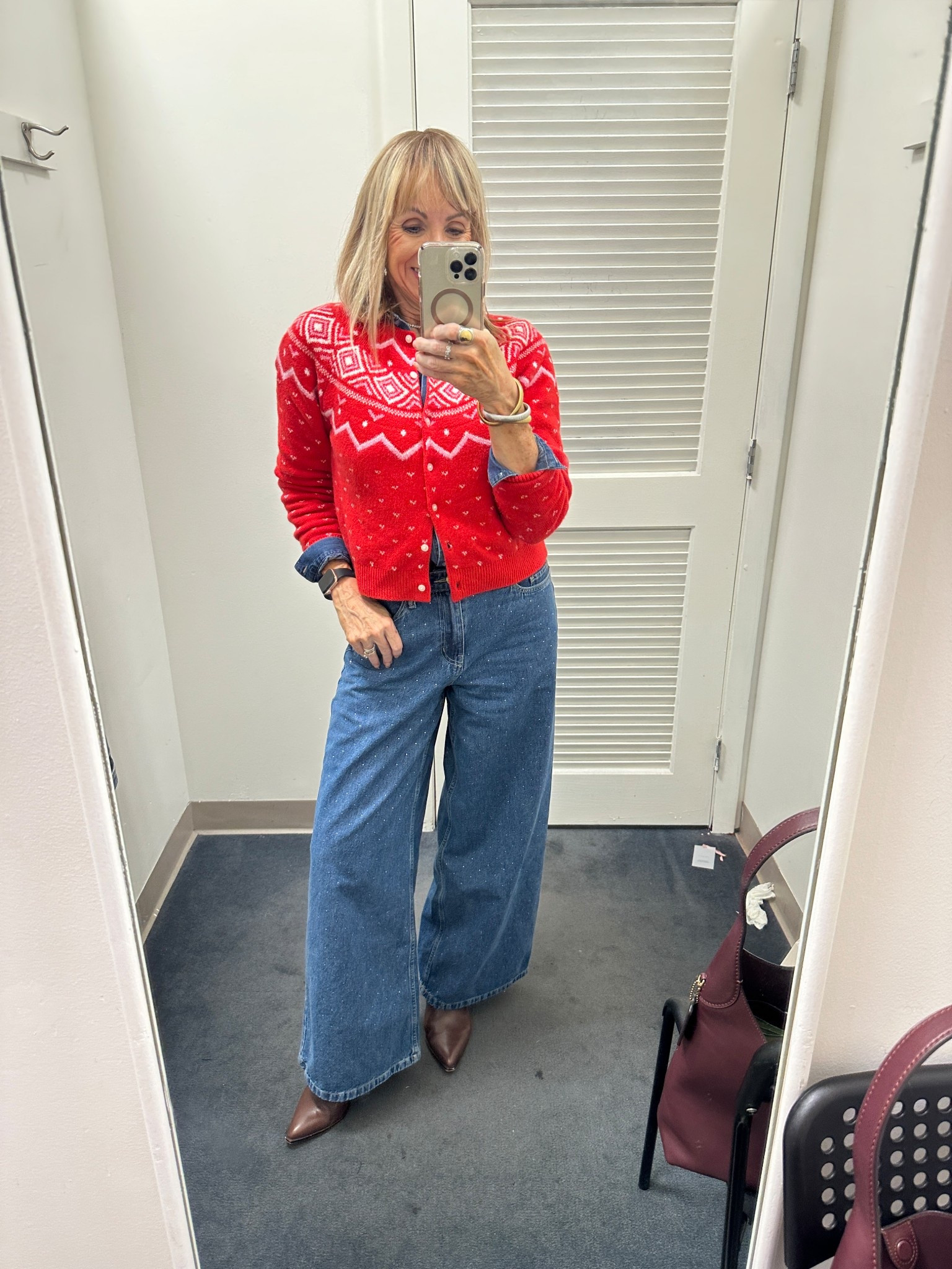 Casual but festive

#LTKOver40 #LTKFindsUnder50 #LTKHoliday