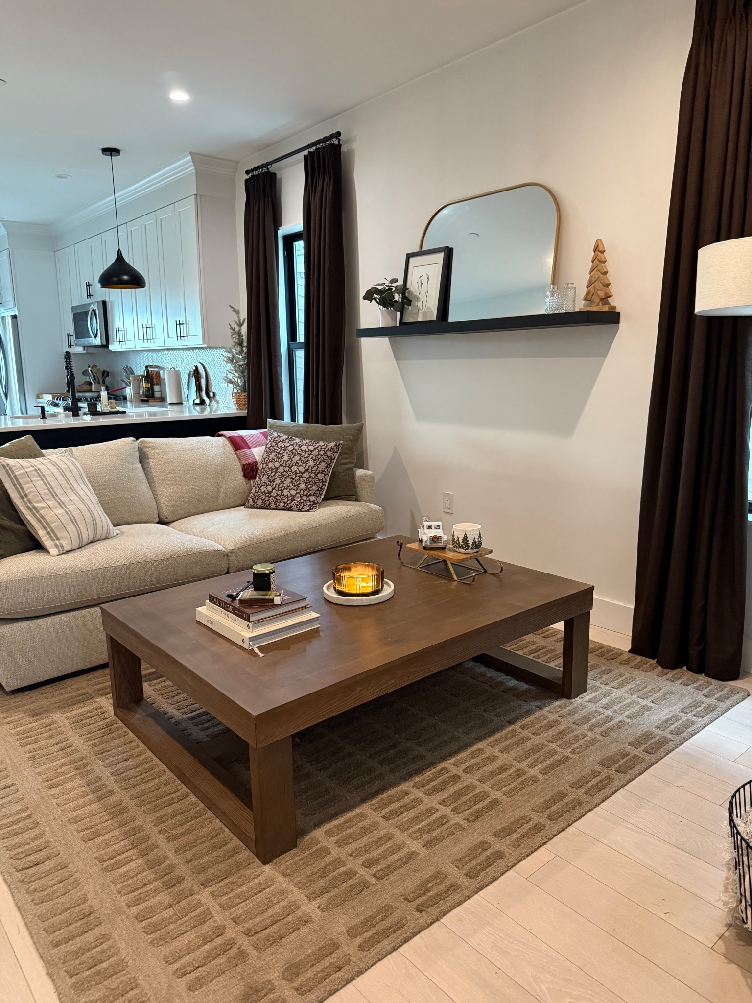 this combo from @Wayfair is my current obsession 🫶🏽 everything is linked in my LTK and in my #wayfair storefront 🥰 

#LTKHome #LTKHoliday