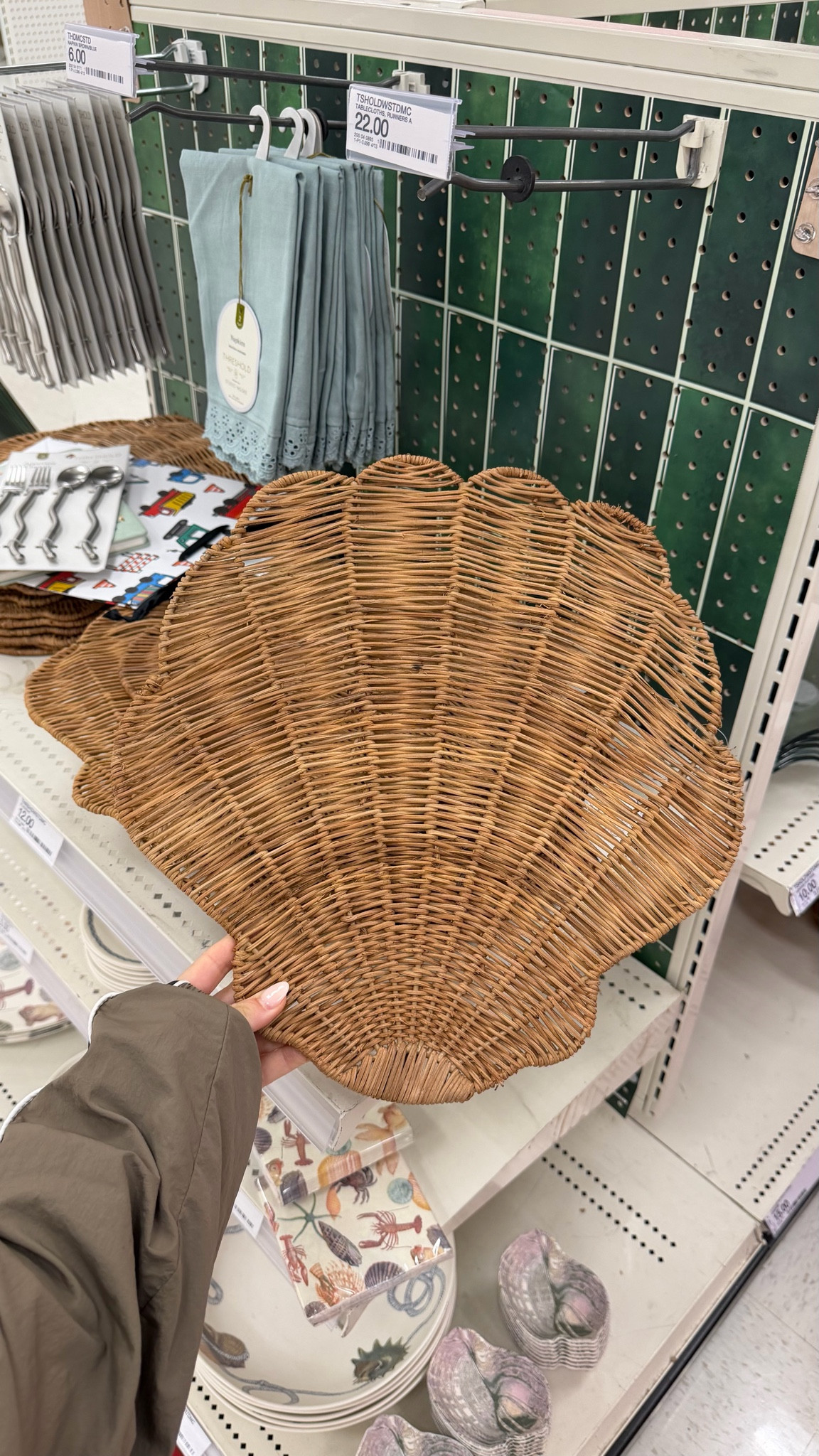 Okay but this woven shell tray from Target is giving coastal grandmother meets luxury beach house 🌊🤎 Such a cute find for summer hosting, bathroom decor, coffee table styling, or layered shelf decor. The natural woven texture makes any space feel instantly warmer and more elevated ✨ #targetfinds #targethome #coastalgrandmother #coastaldecor #beachhousedecor #wovenbasket #homedecorfinds #summerdecor #neutralhome #cozyhome #coffee tablestyling #bathroomdecor #shelldecor #organicmodern #oldmoneyaesthetic #ltkfinds #homestyling #thresholdtarget #viralhomefinds

#LTKHome #LTKfoodie #LTKSeasonal #LTKHome