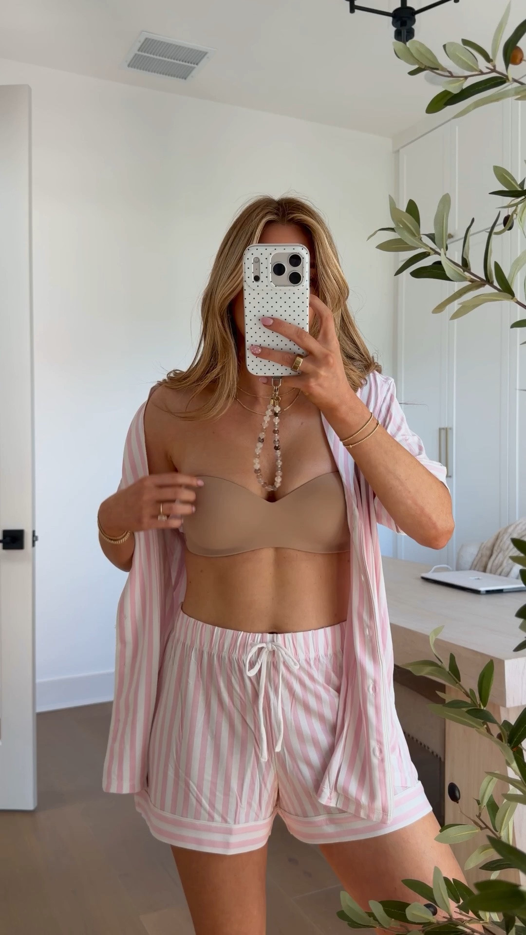 if you’re looking for a great supportive strapless, look no further! this one has a nice grip on the inside that helps it stay up & is actually very comfortable! wearing my usual 32C and it runs true to size.  @victoriassecret #vspartner