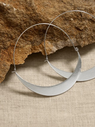 Crescent Hinged Hoop Earrings | Aureus + Argent | Banana Republic (US)