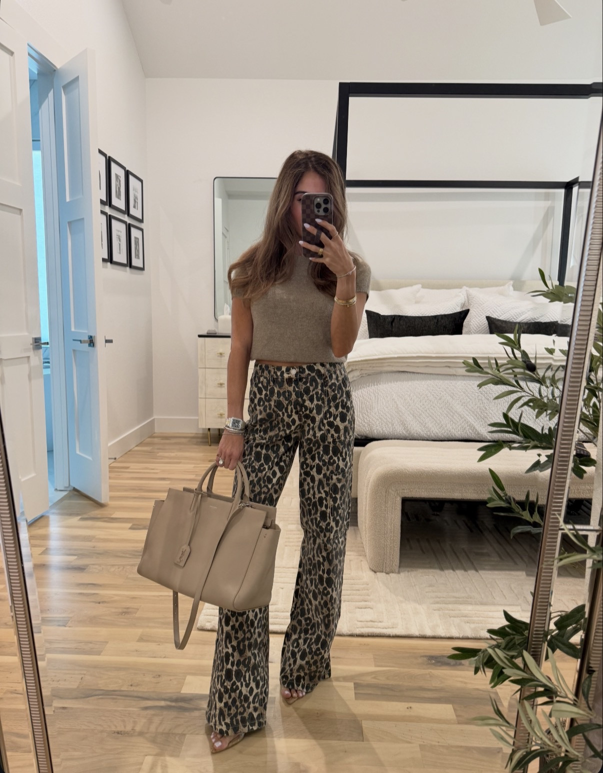 Sweater top size xxs back in stock and on sale. Leopard Walmart jeans size xxs 

#LTKSaleAlert #LTKootd