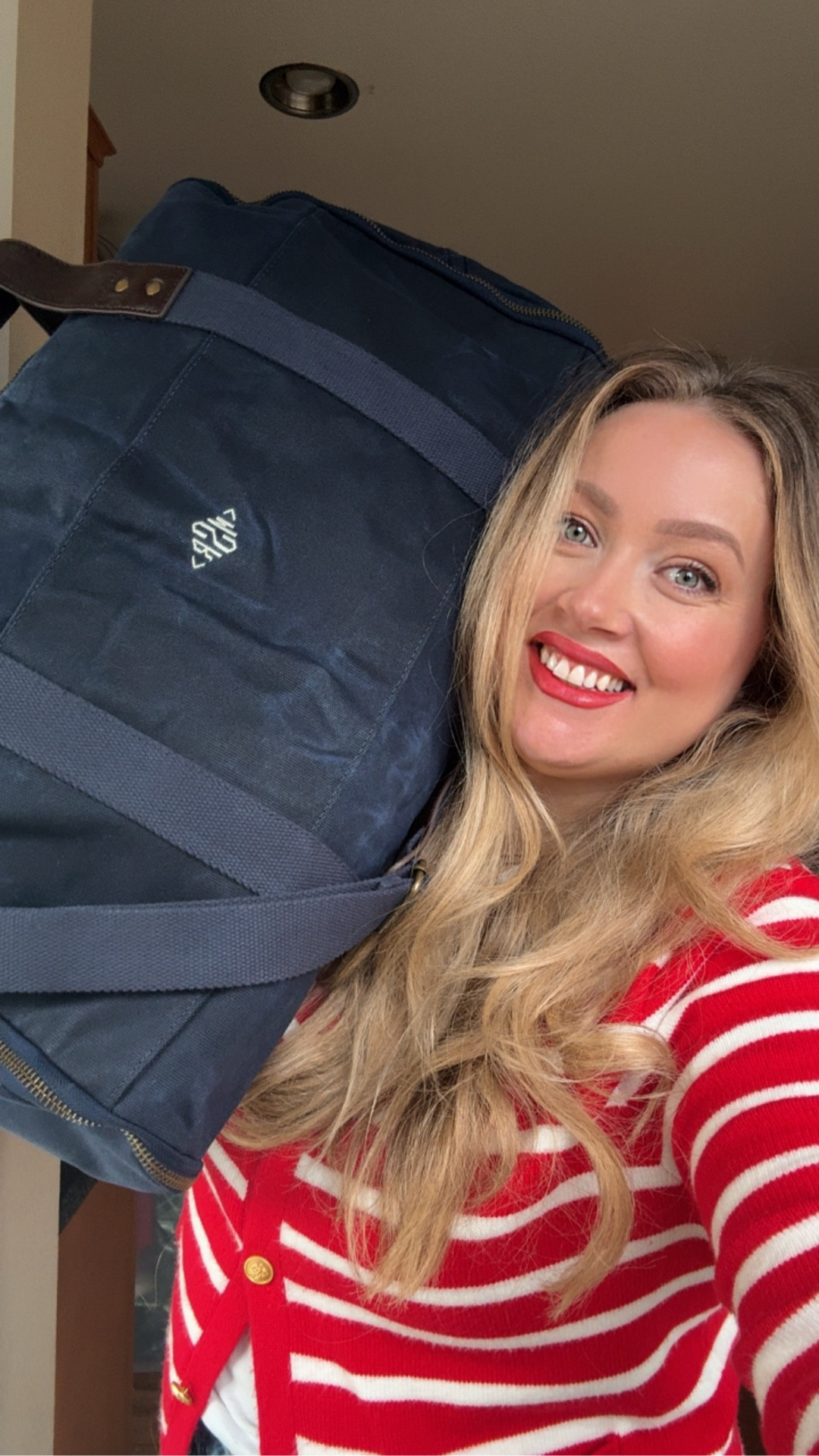 Men, help us out! WHAT DO YOU WANT?! 😂 

For the guys who have everything: I have found the perfect men’s Christmas gift! This wax canvas weekender bag is the perfect solution for short trips and road trips! 

@landsend 

#weekenderbag 
#mensfashion
#christmasgiftsforhim


#LTKTravel #LTKMens #LTKGiftGuide