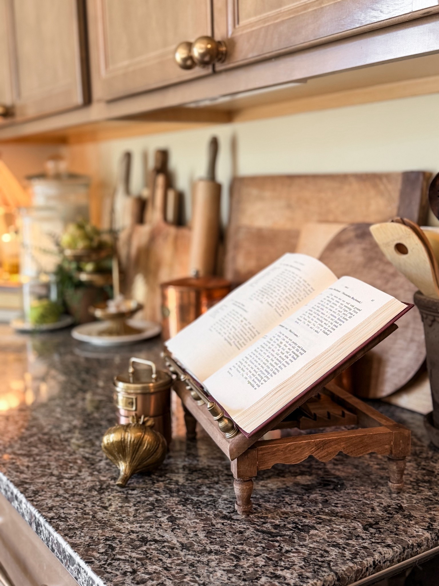 A cozy cottage kitchen. 

#LTKHome #LTKSeasonal
