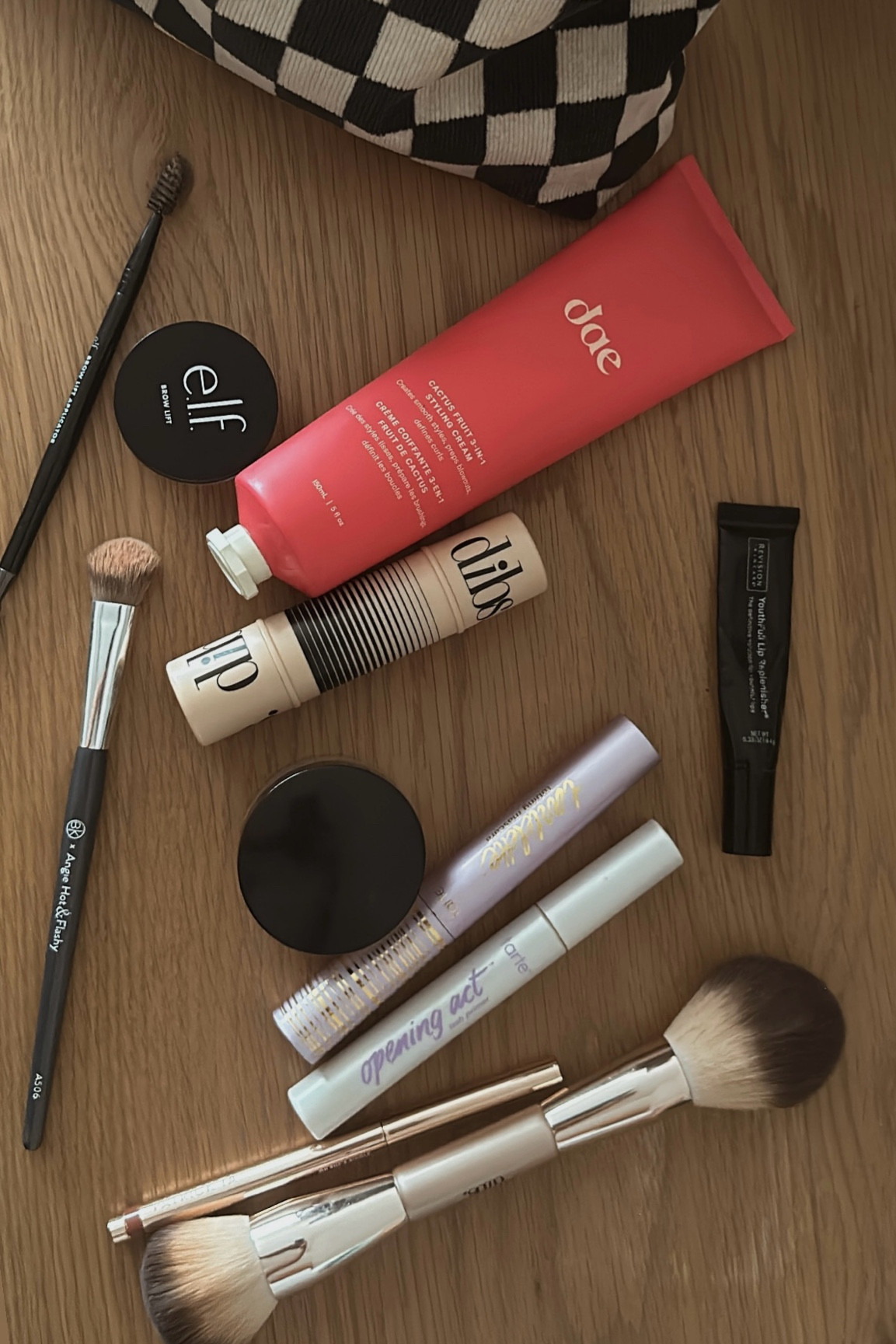 GRWM products

#LTKBeauty #LTKHoliday