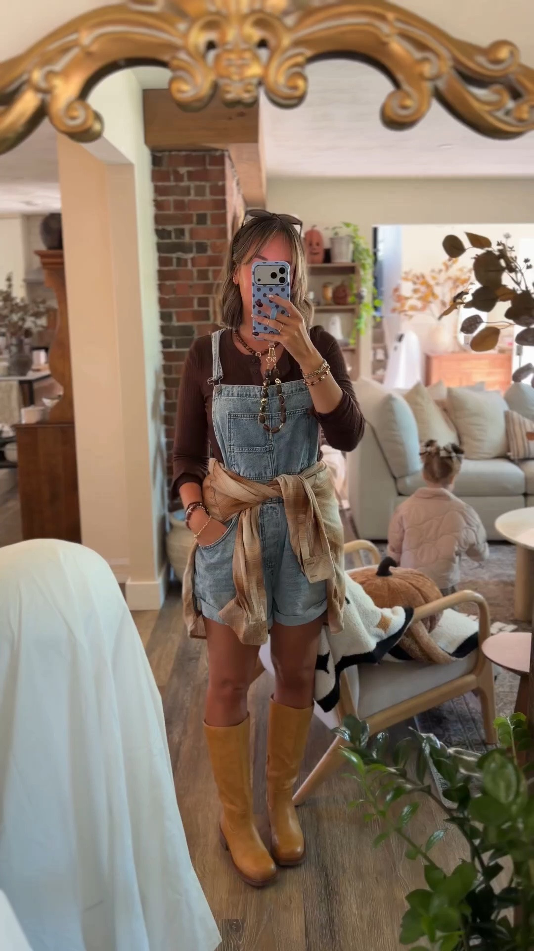 Pumpkin farm outfit 🤎🤎🍂🍂 taking full advantage of the beautiful fall weather this weekend with a packed schedule!!!