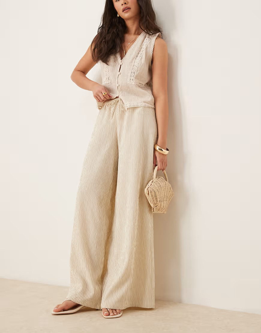 Stradivarius linen look wide leg trouser in beige stripe-White | ASOS (Global)