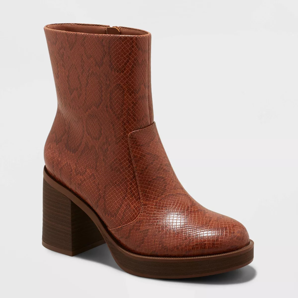 Women's Jenna Platform Boots - Universal Thread™ | Target