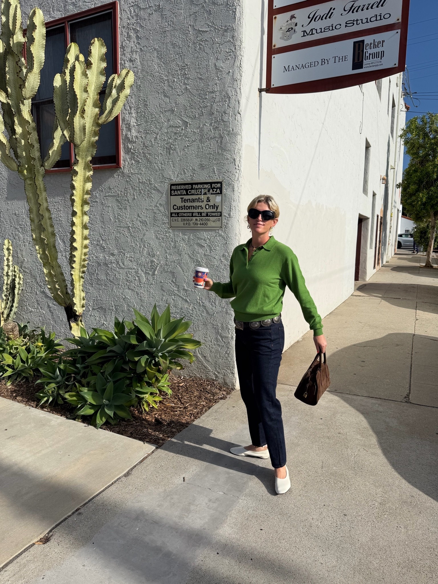@Madewell  insider sale is happening this week. Wearing some of my favorite fall pieces

#LTKgrwm #LTKmomlife #LTKootd