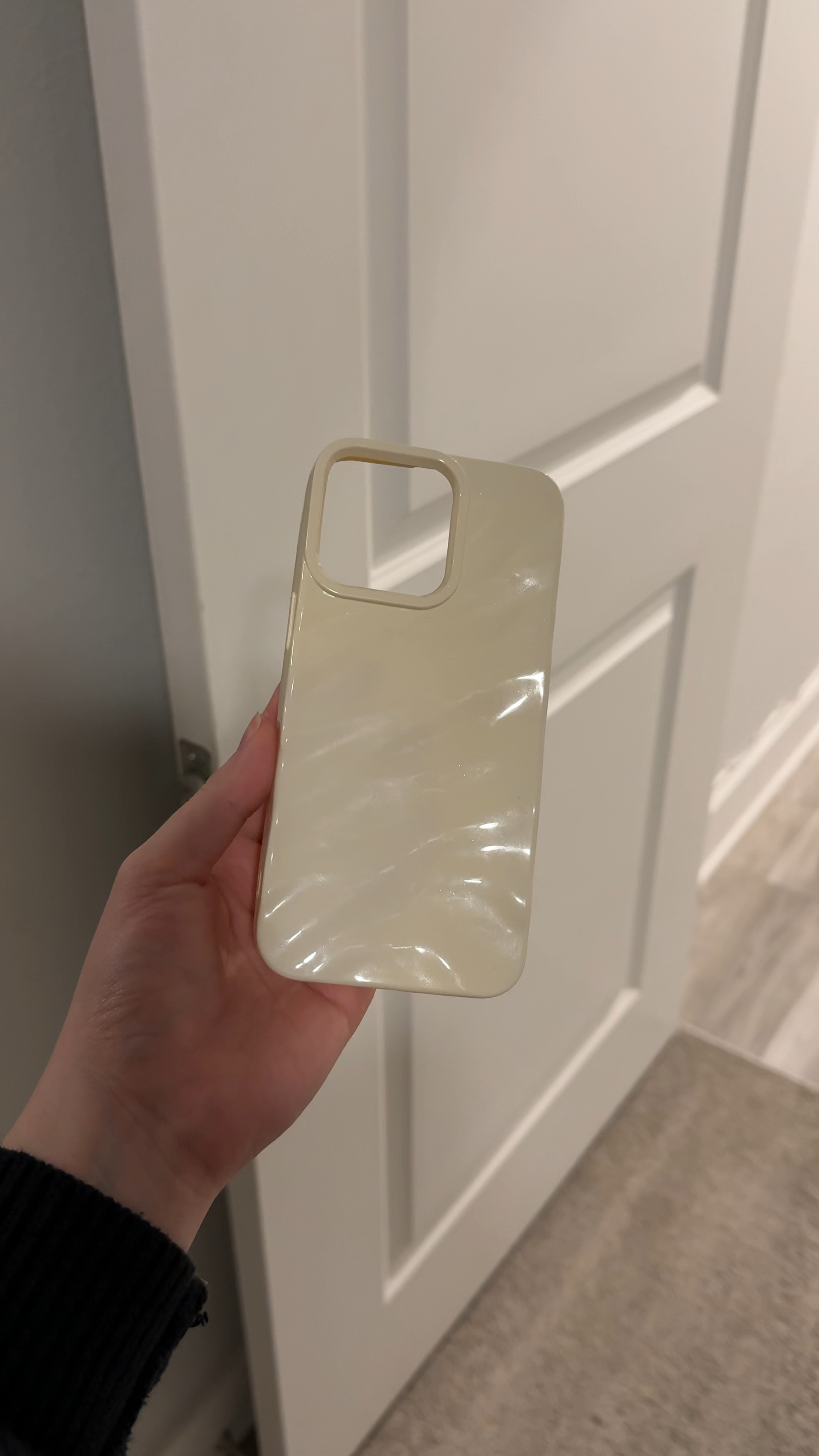 bridal white phone case! 🤍👰🏻‍♀️

#LTKWedding #LTKStyleTip #LTKParties