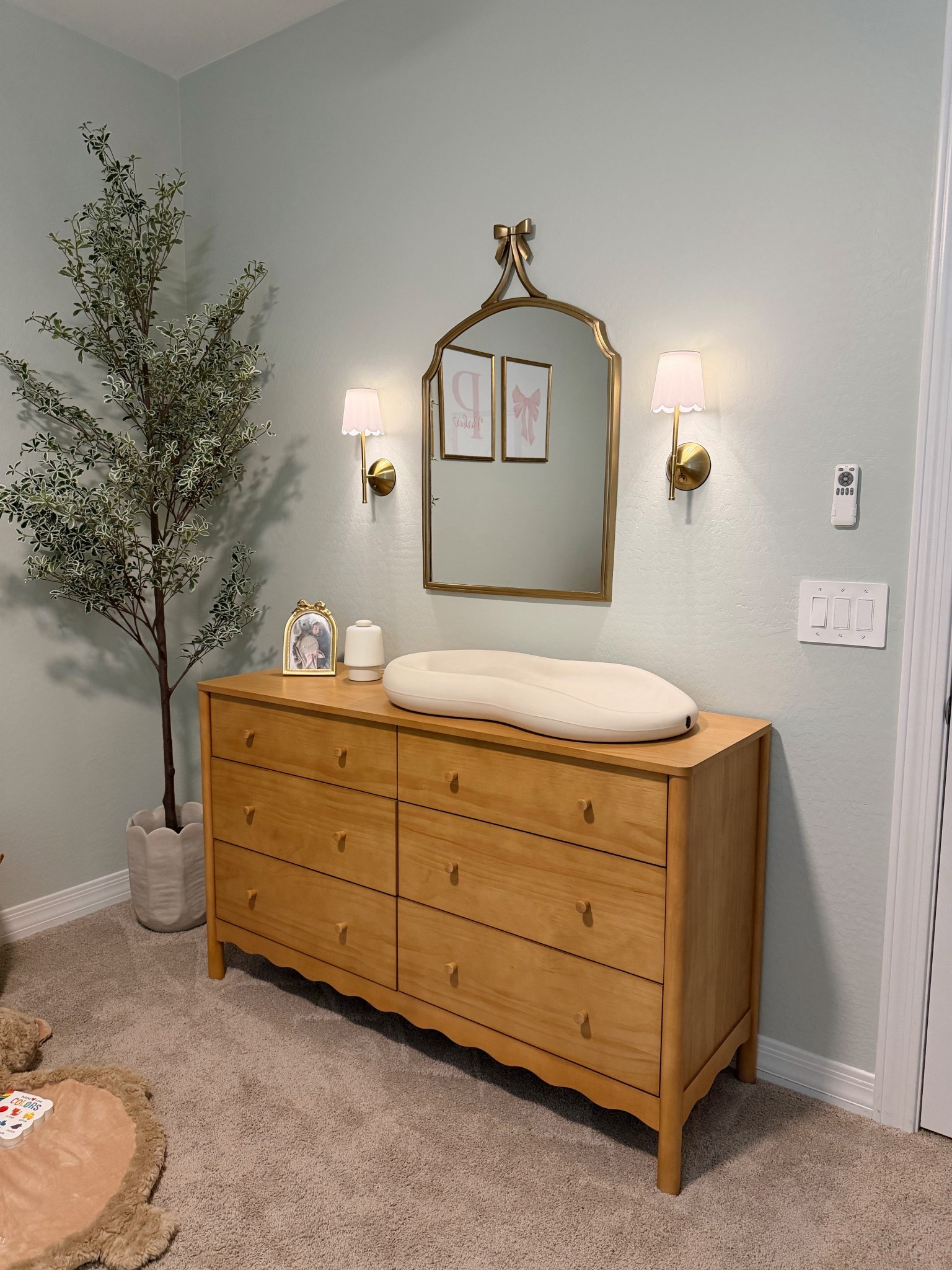 Baby girl nursery decor 



#LTKHome #LTKBaby