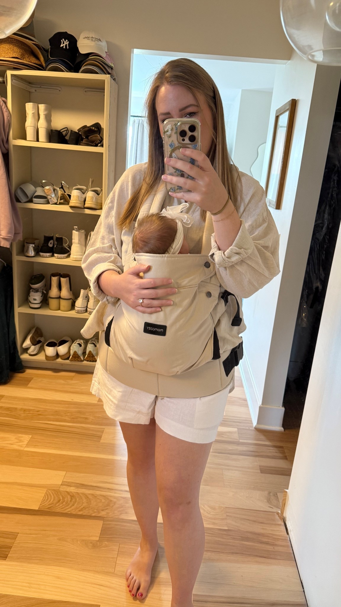 This baby carrier is very comfortable and affordable. I seriously wish I had it with my first baby! #babycarrier #babyproducts

#LTKBaby
