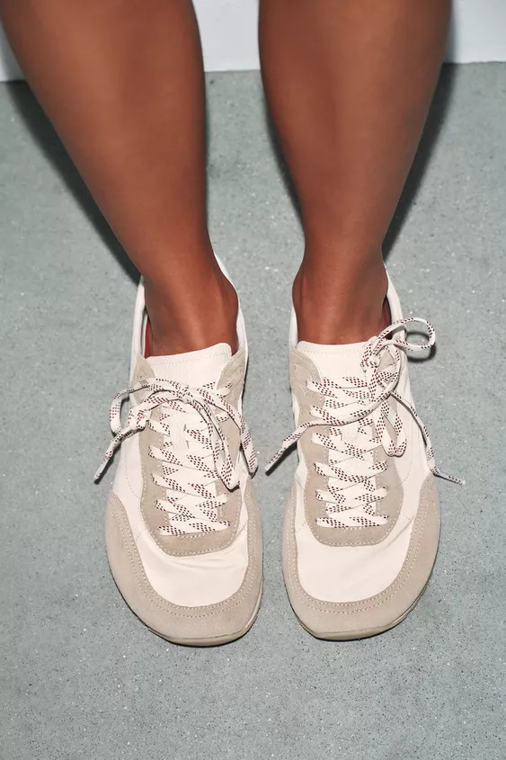 BAREFOOT CONTRAST TRAINERS | Zara FR