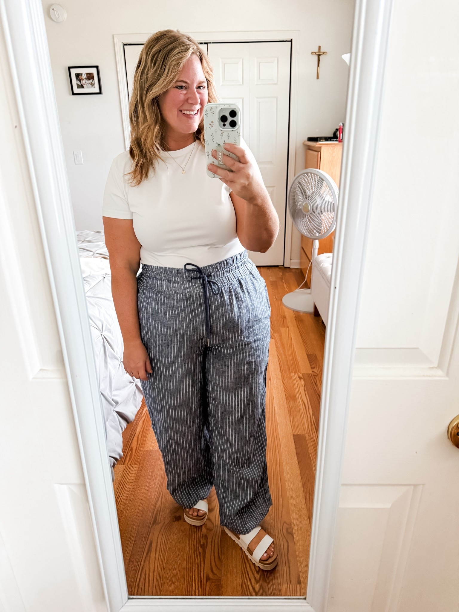 These linen pants are so good! I did hem to make them petite friendly.  Wearing an XL.  

#LTKWorkwear #LTKMidsize #LTKSeasonal
