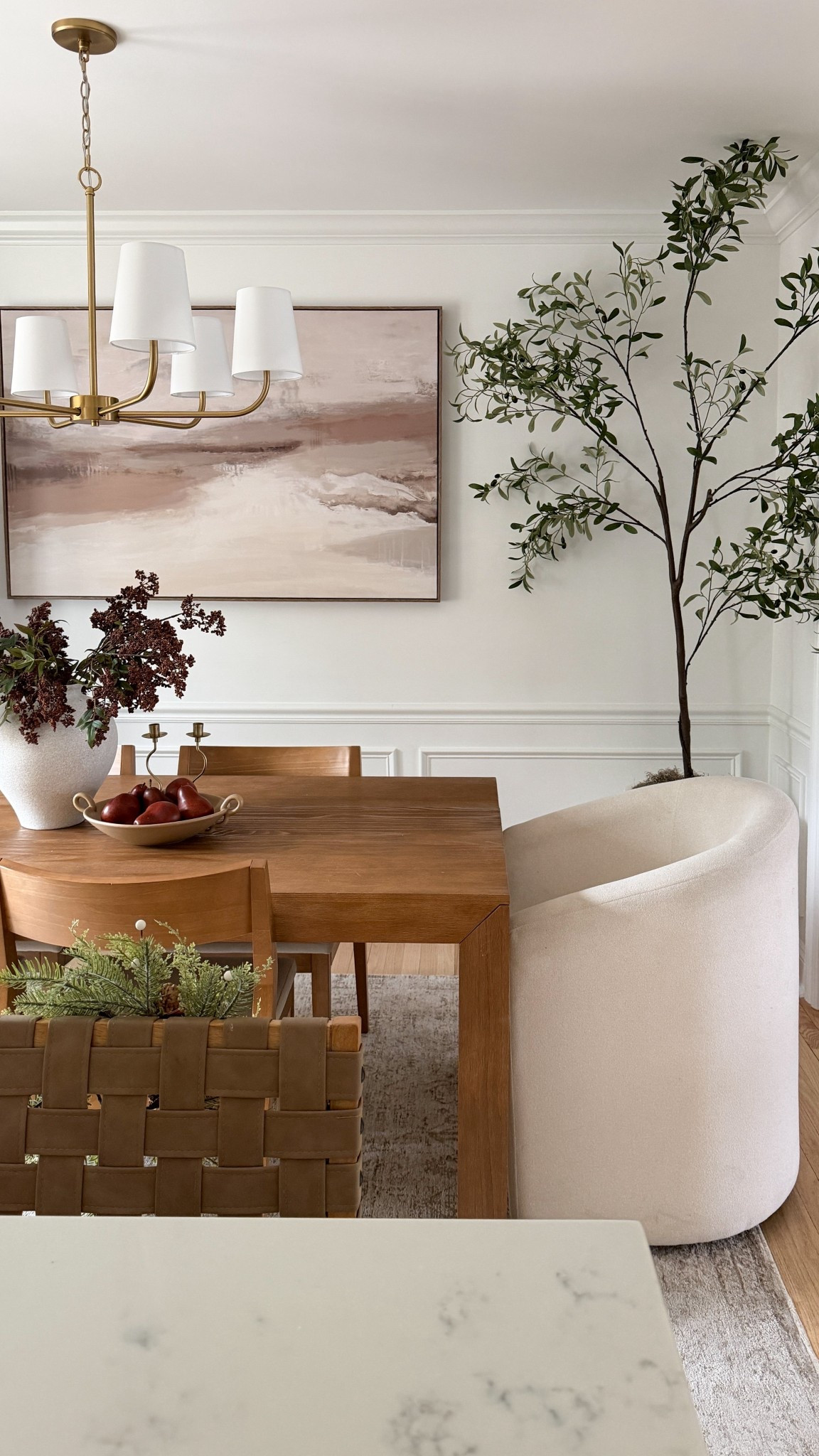 A little holiday refresh in the dining room 🤎
Soft neutrals, warm wood tones, and just a touch of winter greenery… keeping it simple and elevated this season.

#LTKHoliday #LTKHome #LTKSaleAlert