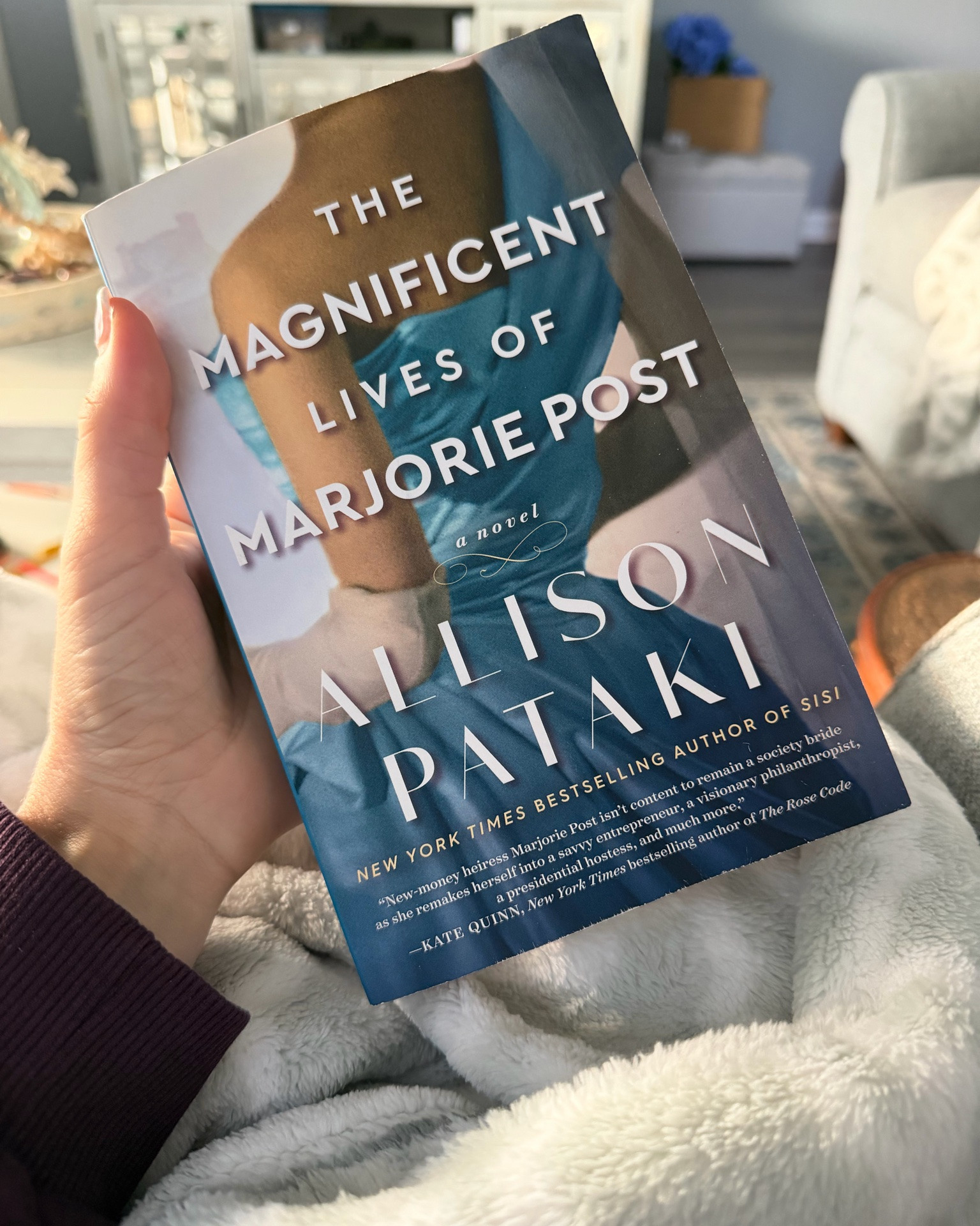 Cozy Historical Fiction Read 📚☕️✨

Currently reading The Magnificent Lives of Marjorie Post and already so intrigued! If you love historical fiction, strong female leads, old-money glamour, and stories inspired by fascinating real women, this one sounds so good 💙 Perfect cozy read for summer, vacation, pool days, or winding down at night with a blanket and iced coffee.

historical fiction books, summer reading list, cozy reading recommendations, books for women, beach reads 2026, historical fiction lover, book club picks, cozy reading aesthetic 📖💙✨

#LTKHome #LTKOver40 #LTKdayinmylife