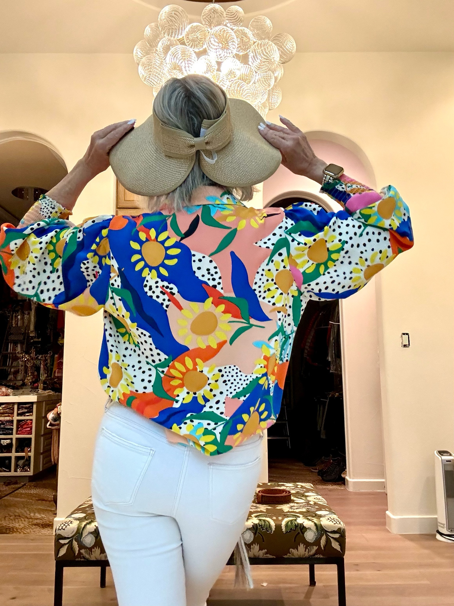 V Neck Lantern Sleeve Sunflower Print Shirts  Under $25
Crop off white slim jeans
Wide brimmed sun visor 

#LTKSaleAlert #LTKFindsUnder50 #LTKOver40