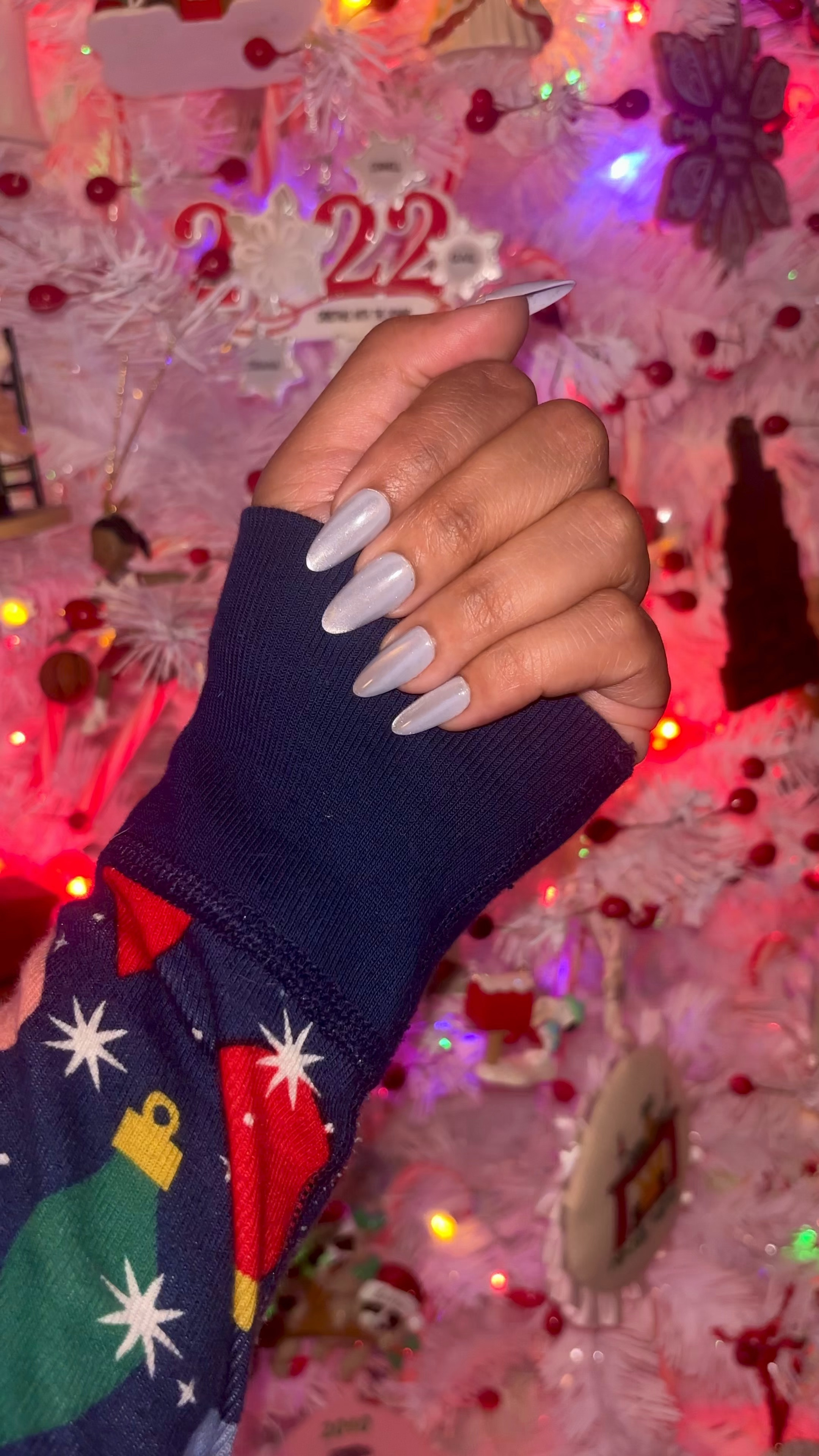 Icy Winter Nails 💅🏽❄️🥶

#LTKBeauty #LTKStyleTip