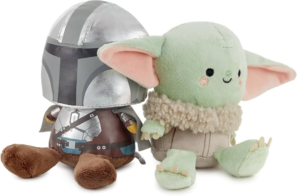 Hallmark Better Together Star Wars The Mandalorian Magnetic Plush Toy (Mando and Grogu) 5" Stuffe... | Amazon (US)