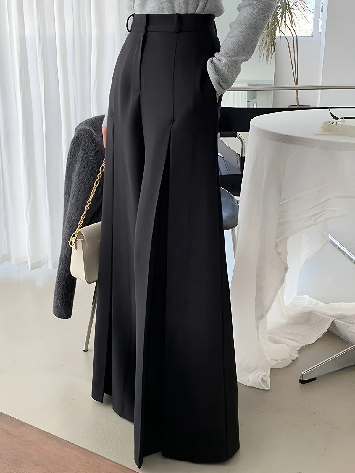 High-Waist Pleated Wide-Leg Pants | Commense