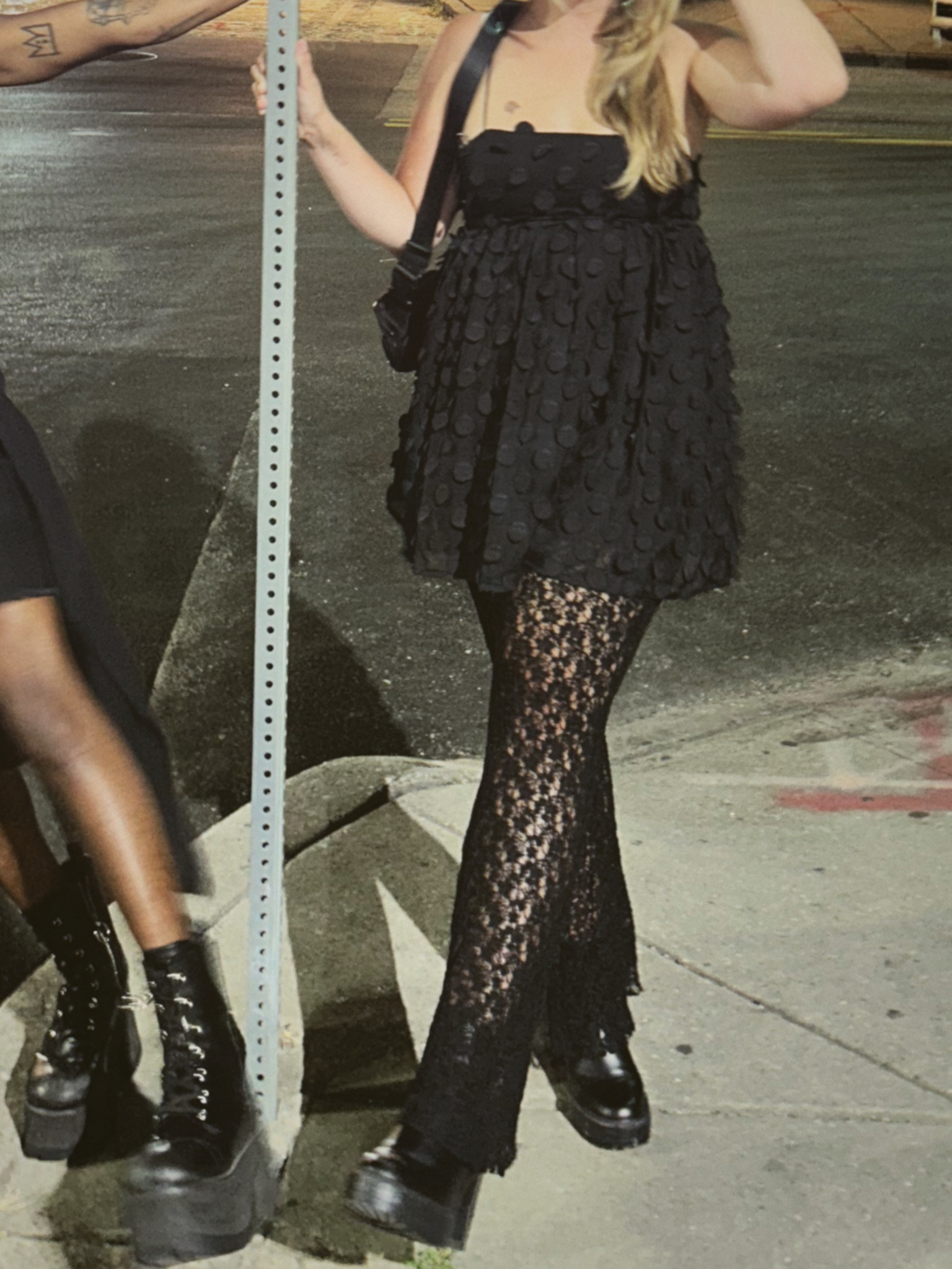 Planning on wearing these lace pants all fall long 🖤 

#LTKmidsize #LTKstyletip #LTKSeasonal