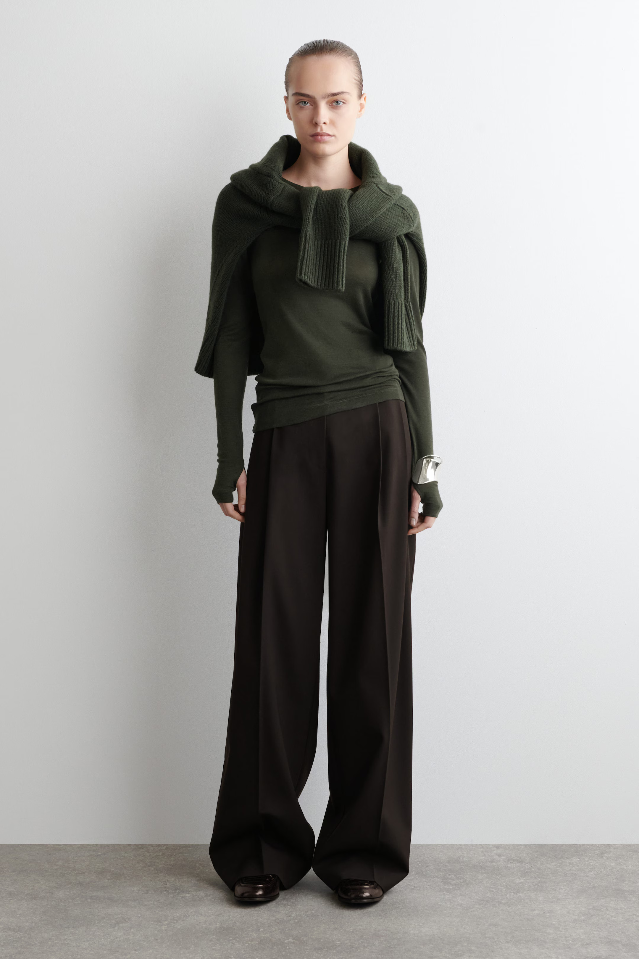 SLIM MERINO WOOL TOP - DARK GREEN | COS GB | COS UK