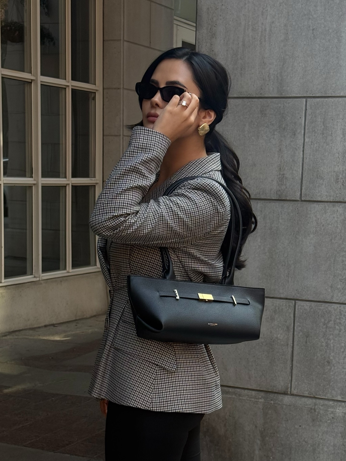 Bag @demellierlondon 🫶
Shoes @tonybianco 

#outfits #fashion #fallfashion #outfitideas #streetstyle #outfitinspo