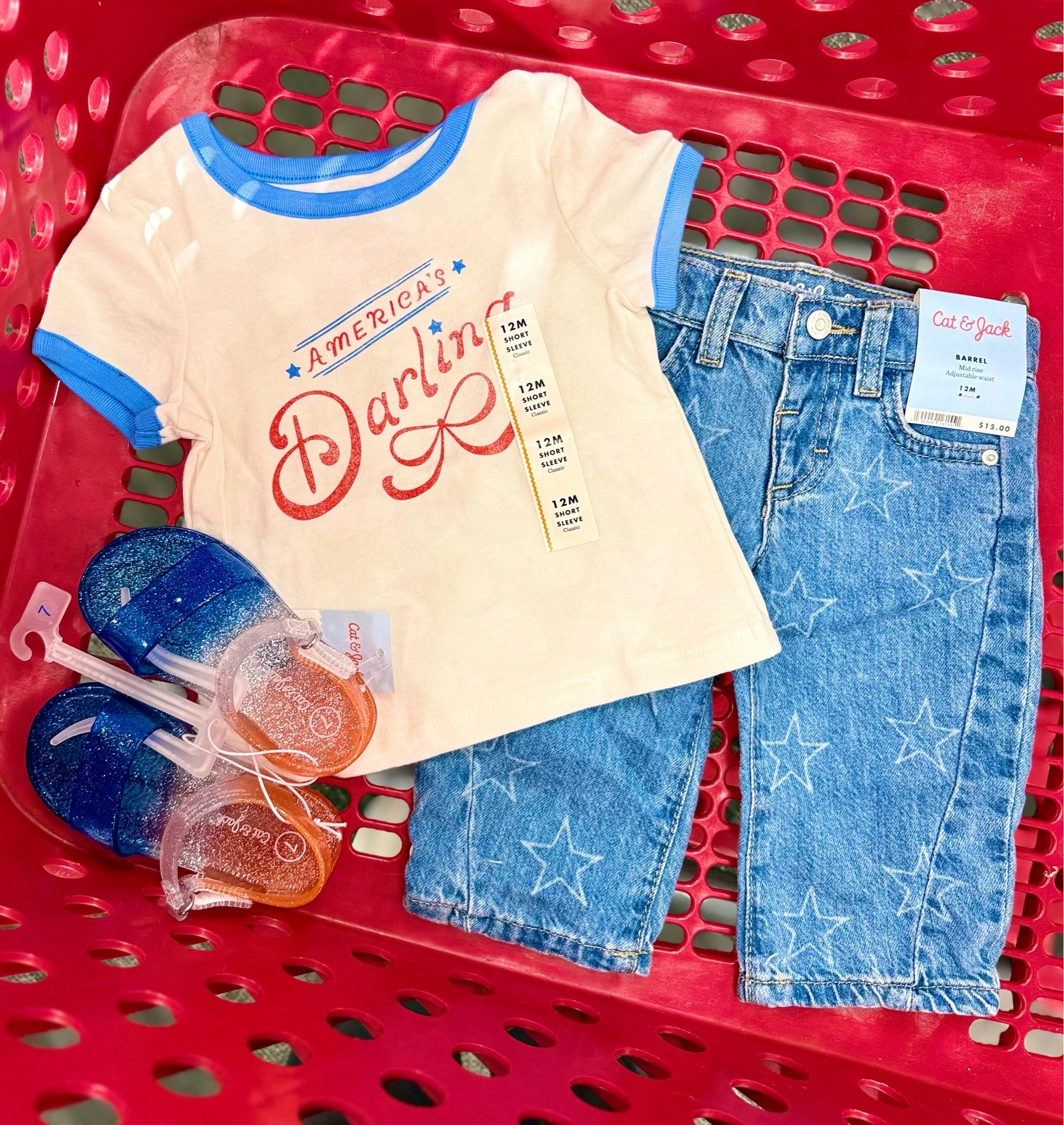 The sweetest little girls' 4th of July outfit—and those star barrel jeans? Obsessed. 🤍❤️💙
-
#4thofjuly #fourthofjuly #toddlergirls #toddlergirlfashion #toddlergirlstyle #target #girlmom #targetsale #girlsoutfit #girlsfashion

#LTKmomlife #LTKKids