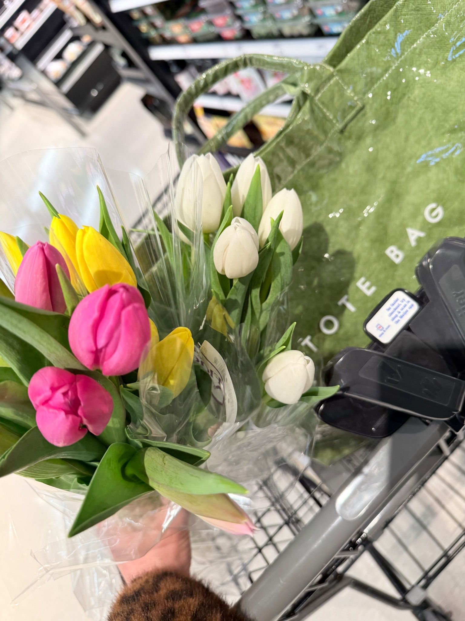 Love this tote bag just $22! 

Comes in a TON of colors 🐆 🌈 

#LTKdayinmylife #LTKootd #LTKOver40