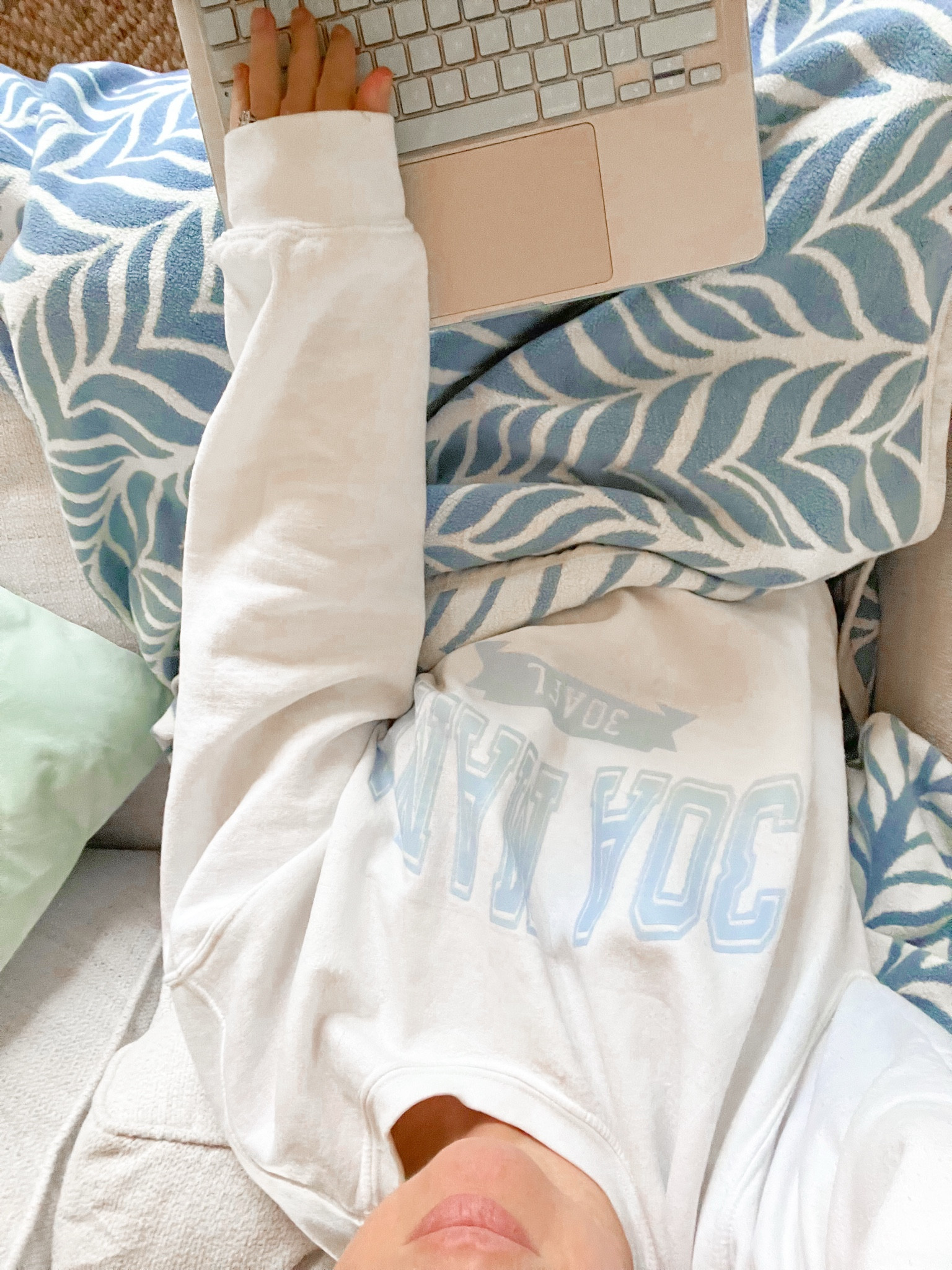 cozy remote work vibes with my chappywrap and laptop wfh 

#LTKHome