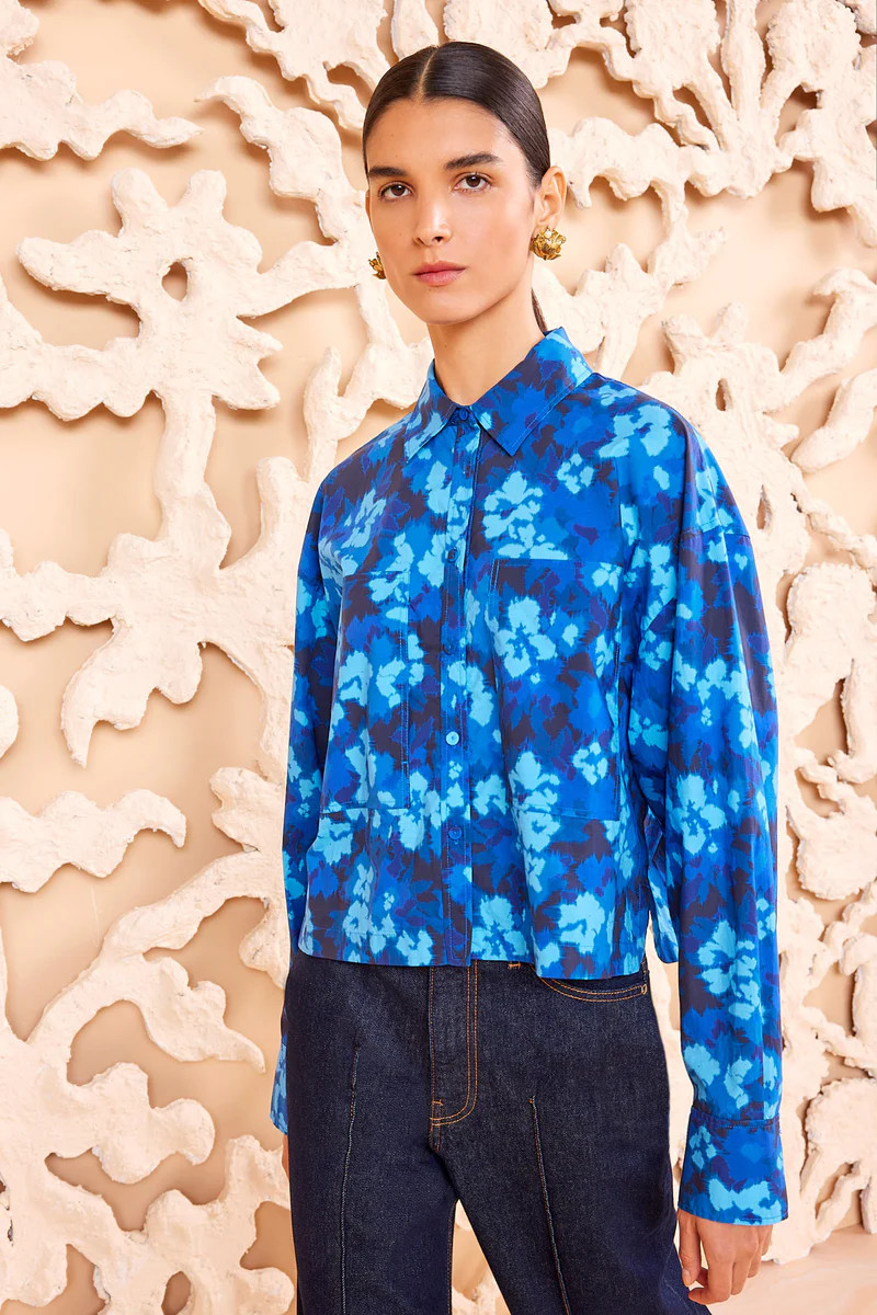 Aria Blouse

      Azure | Ulla Johnson