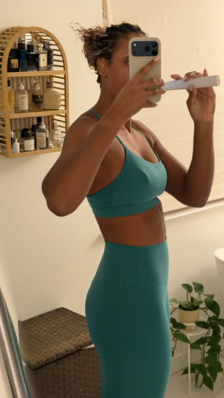 Okay, I'm not goin to say that this toothbrush changed me, but I totally noticed a difference when I started using this in just how clean and refreshed my mouth felt. 

If you are looking for an upgrade, I would definitely recommend this one. 

Follow my LTK @Asiliglamcooks to shop this post and get my exclusive app-only content. 

 #LTKdayinmylife #LTKgrwm #LTKmorningroutine