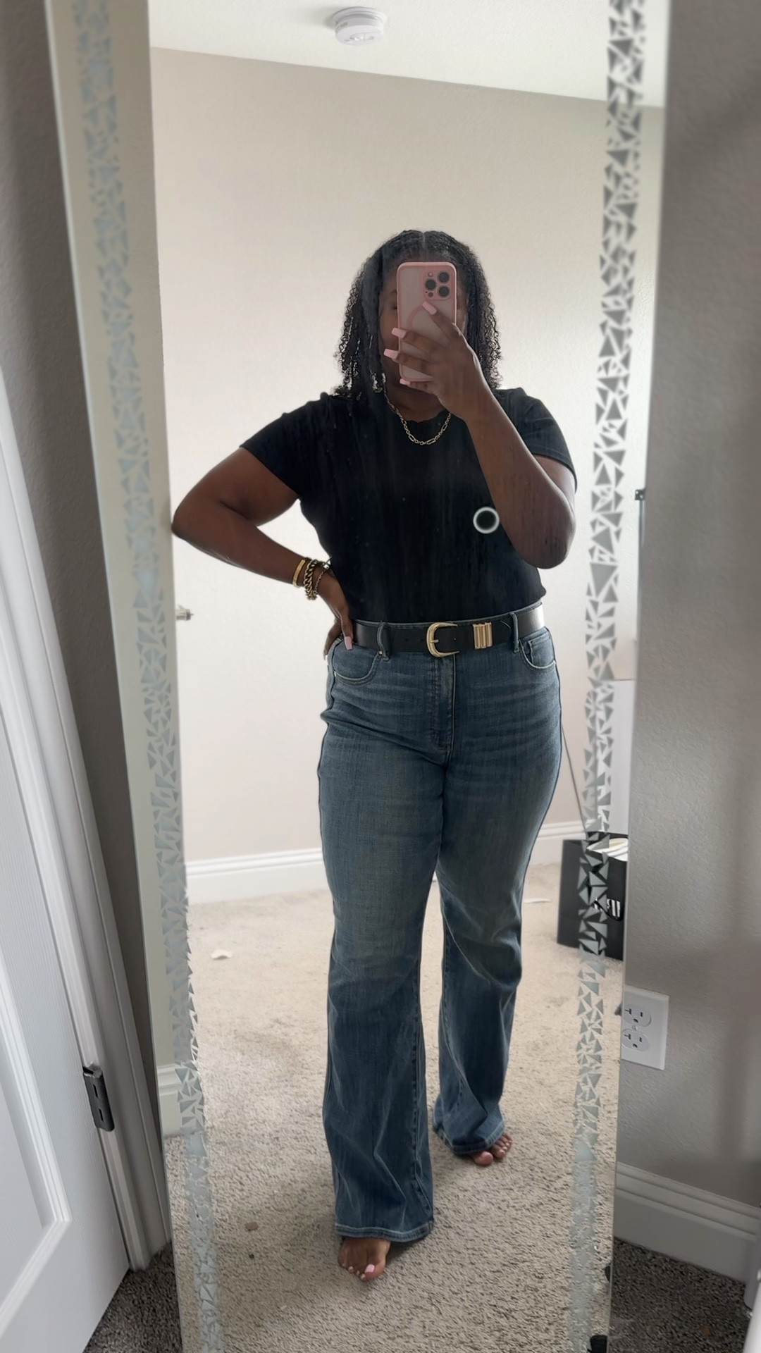 Work from home OOTD! 

These jeans are perfection! They’re a skinny flare style that fits like a dream with a high rise! 

#LTKSaleAlert #LTKFindsUnder100 #LTKWorkwear