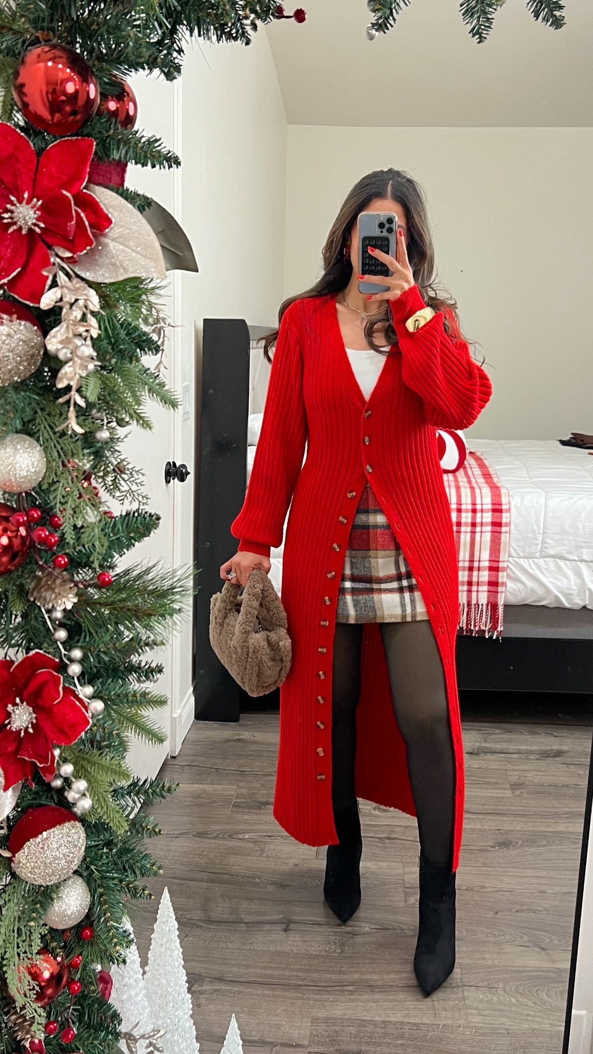 Obsessed with this look! So cute and festive 


#LTKootd #LTKFindsUnder50 #LTKHoliday