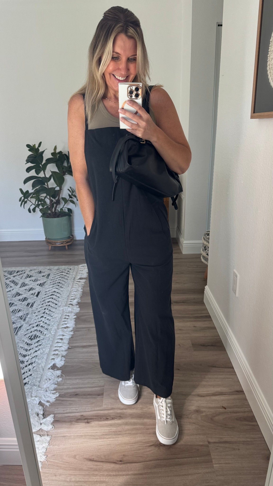 What I wore today! This jumper is a linen material and SO COMFY!  I am wearing a small in jumper and tank!


| casual outfit | everyday style | windy day fashion | 40+ style | women’s fashion over 35 | confidence in fashion | real life style

#LTKStyleTip #LTKFindsUnder50 #LTKOver40