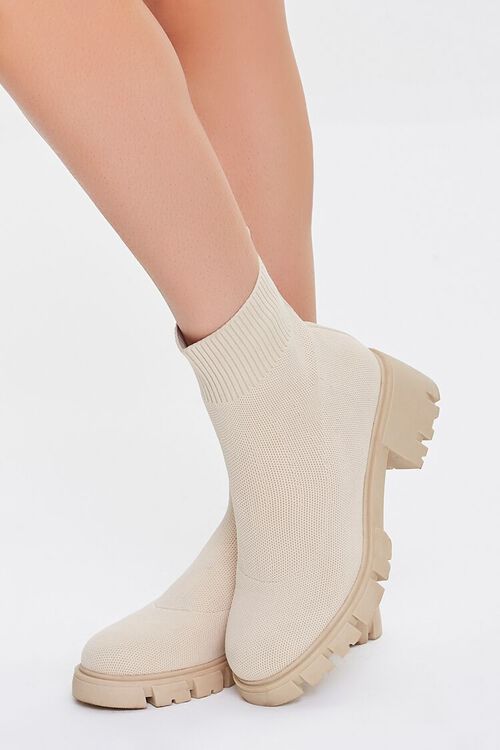 Lug-Sole Sock Booties | Forever 21 | Forever 21 (US)