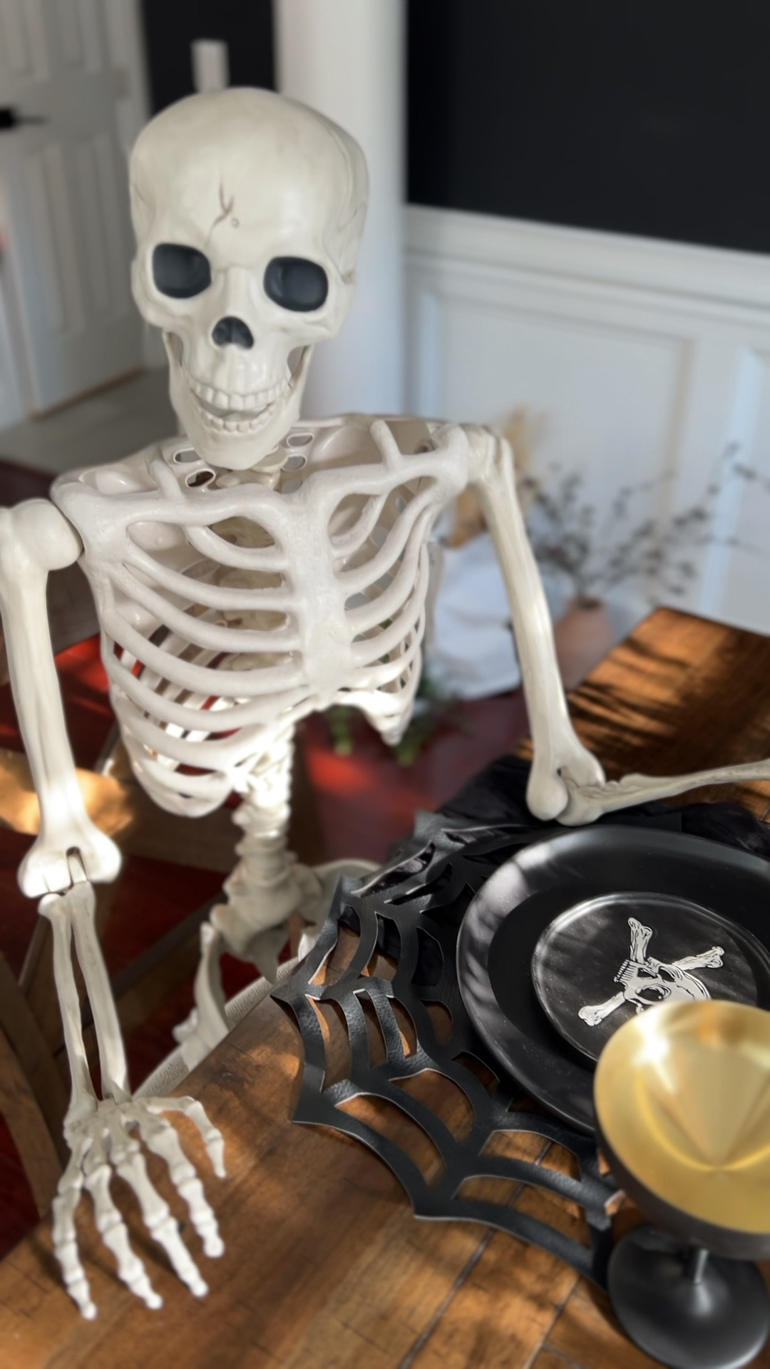 How I styled last year’s Halloween threshold dining line. 💀

Halloween decor | skeleton dining | halloween kitchen | spooky season | halloween season | fall home 

#LTKSeasonal #LTKHome #LTKVideo