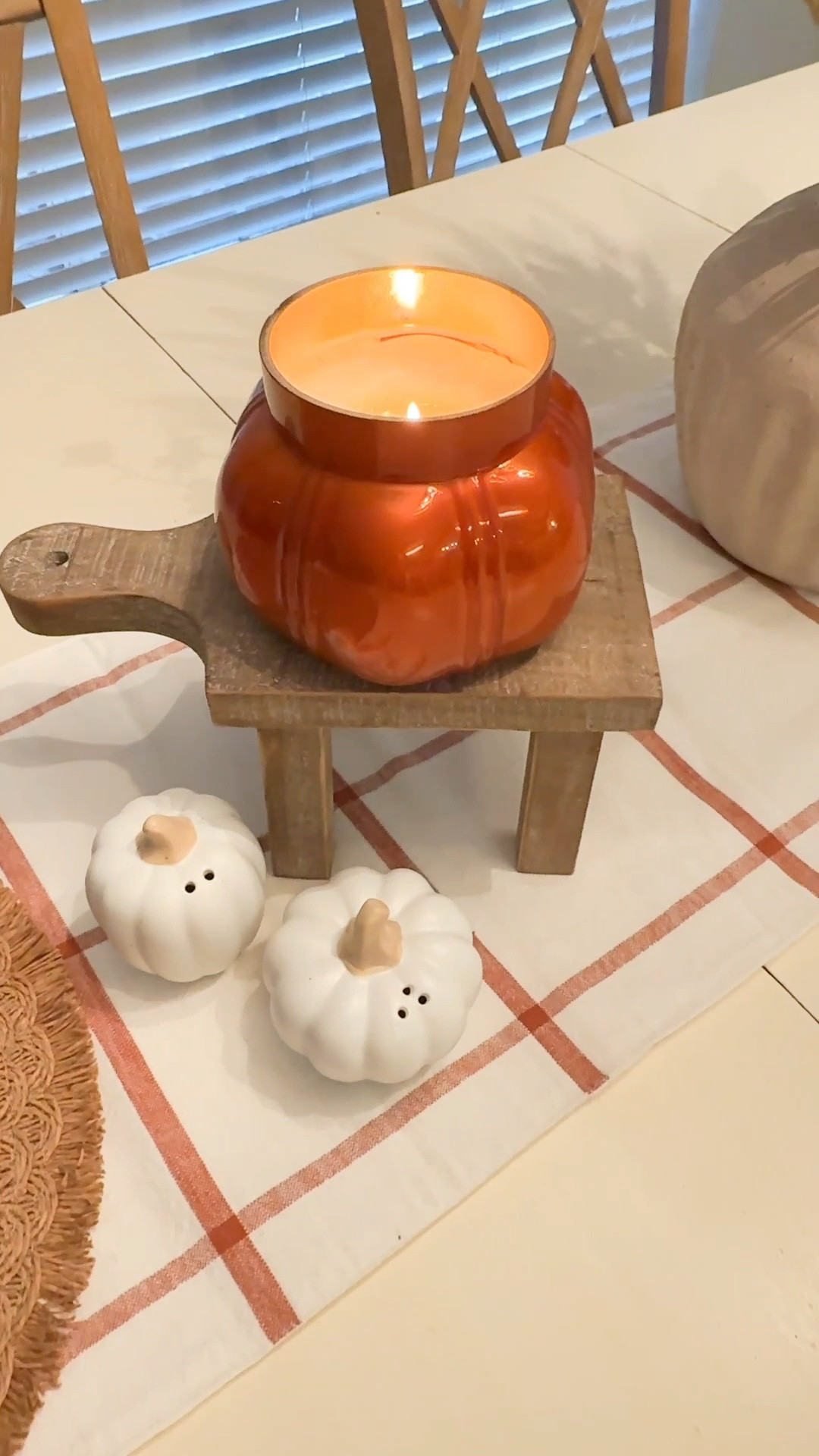 Simple fall decor ✨ fall table ✨ fall candles

#LTKHome #LTKSeasonal #LTKSaleAlert