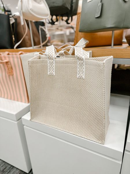 Beach bag with checkerboard strap - Straw Boxy Tote Handbag - Universal Thread™